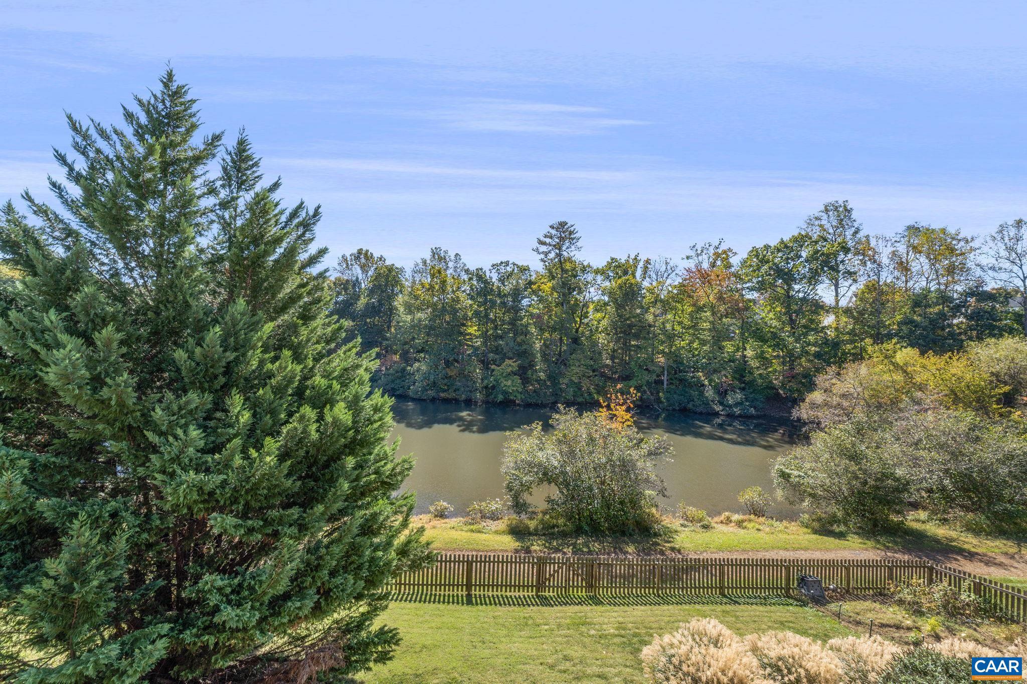 GRAYROCK - Residential