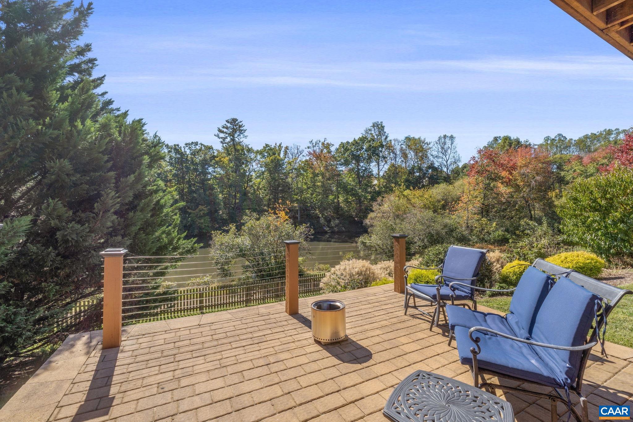 GRAYROCK - Residential