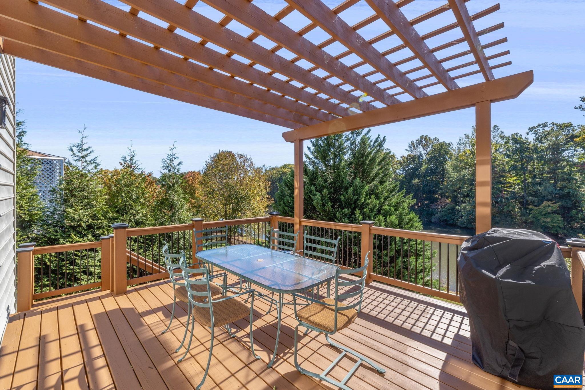 GRAYROCK - Residential