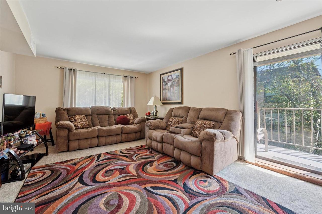 SAYBROOK VIL - Residential