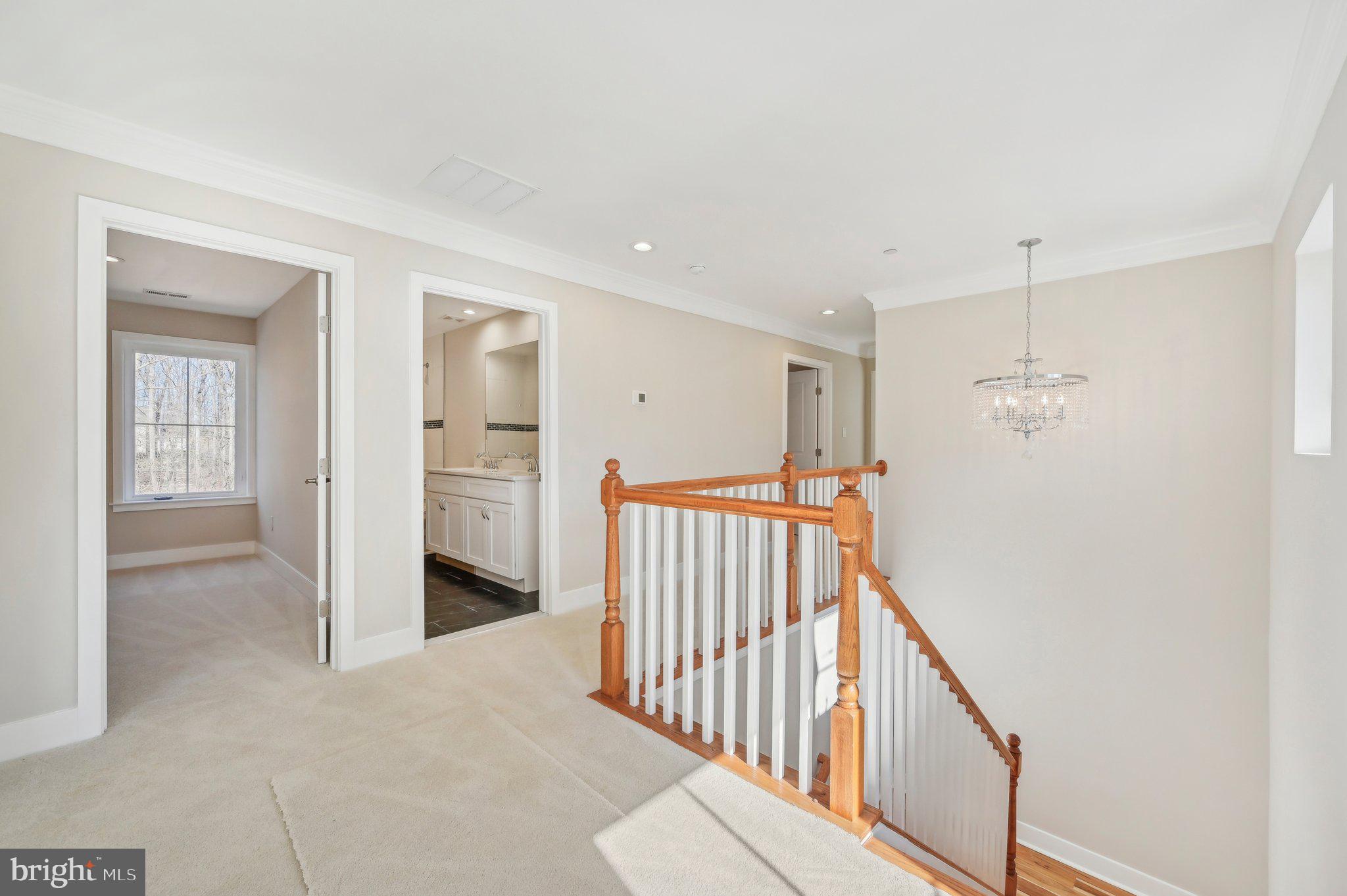 HALL SHOP MANOR - Residential