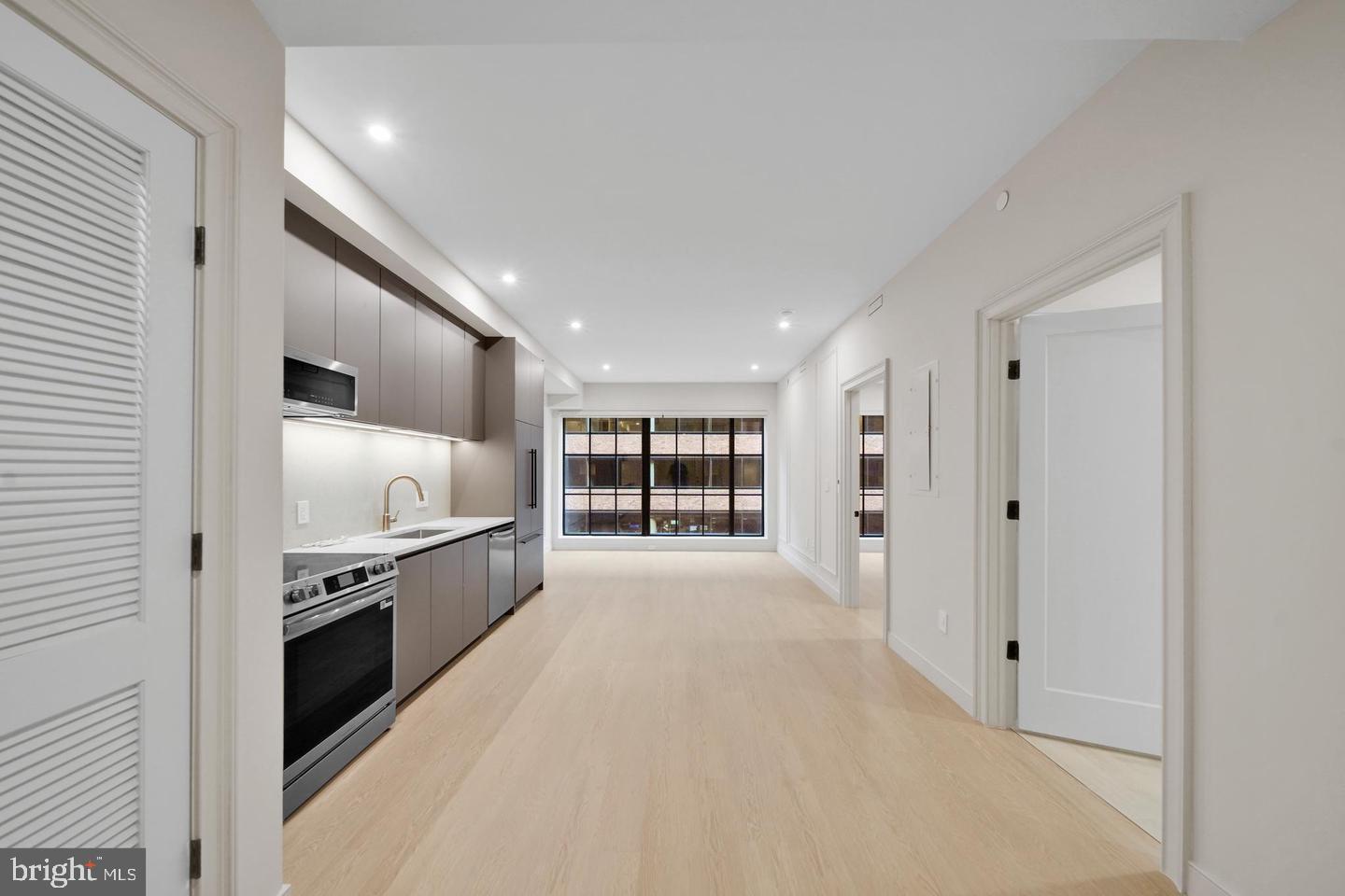 2121 WARD PLACE NW 404