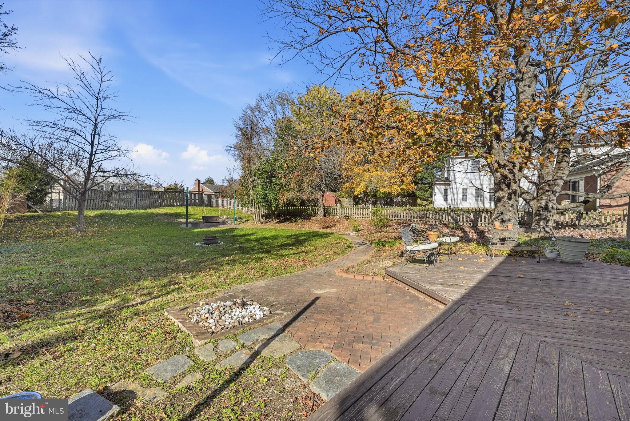 LAYHILL VILLAGE - Residential