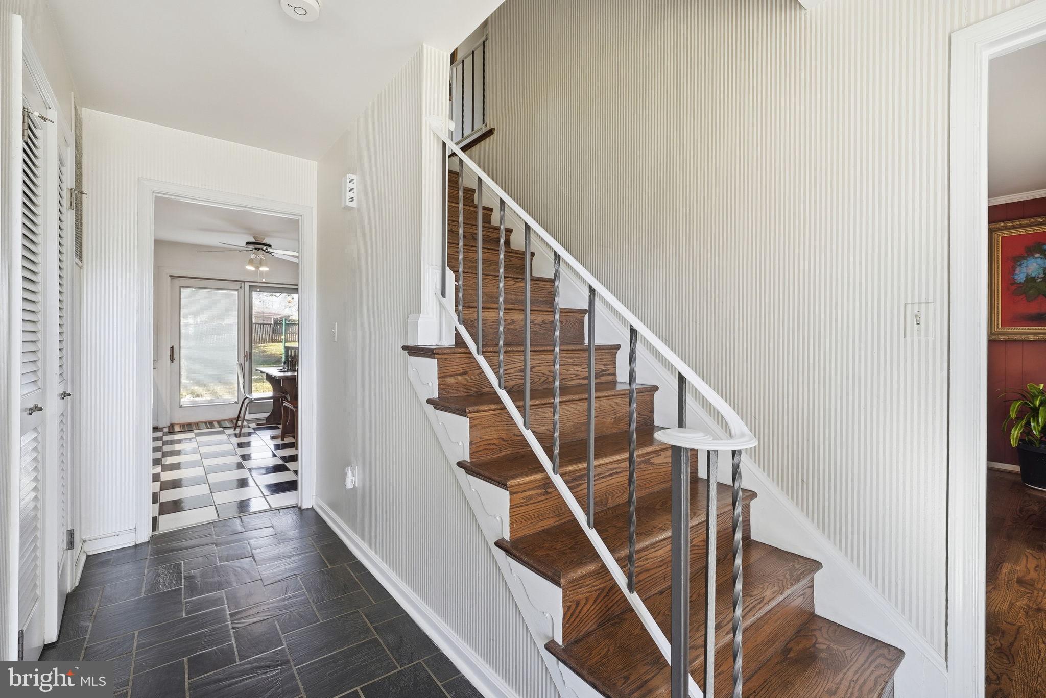 LAYHILL VILLAGE - Residential