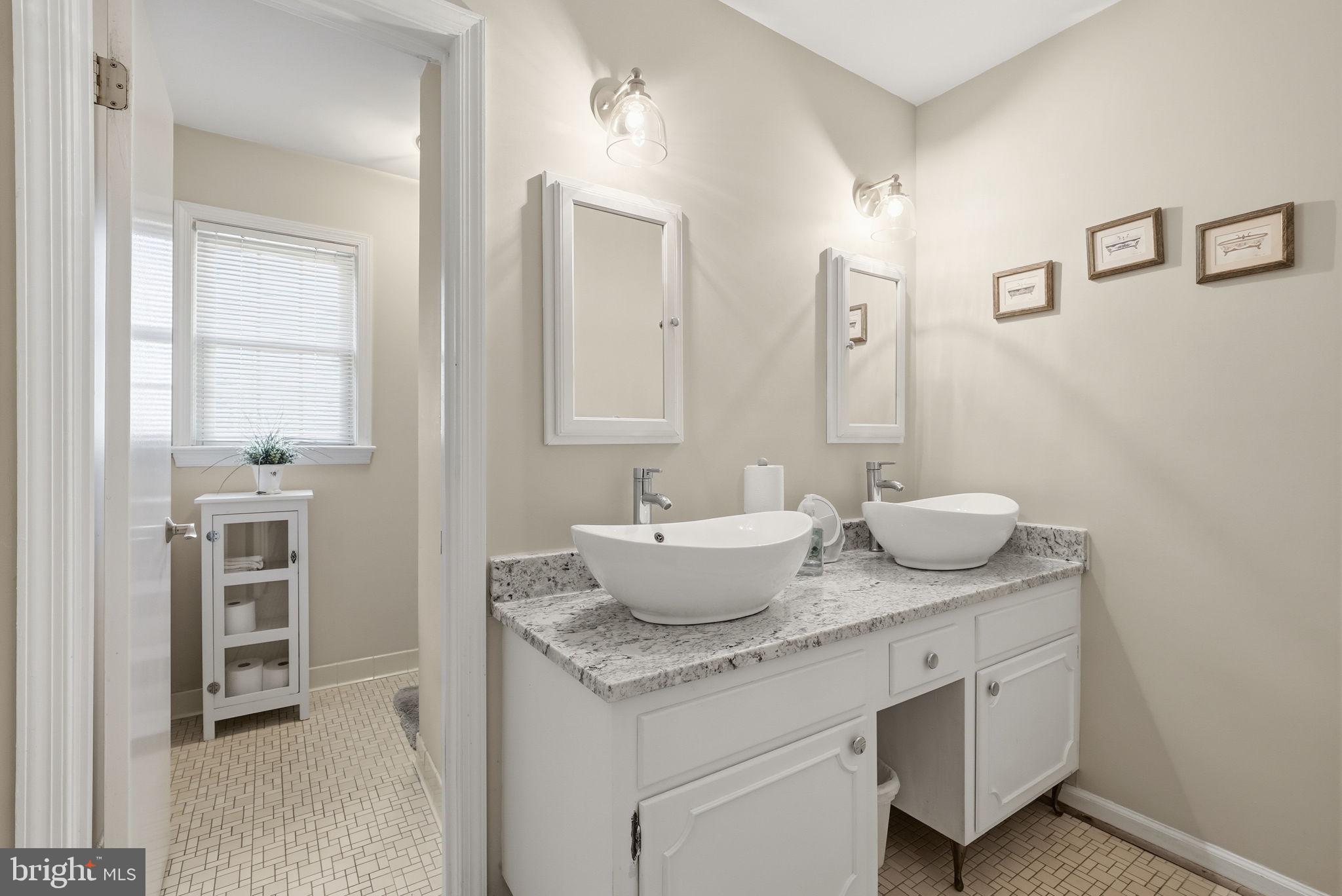 LAYHILL VILLAGE - Residential