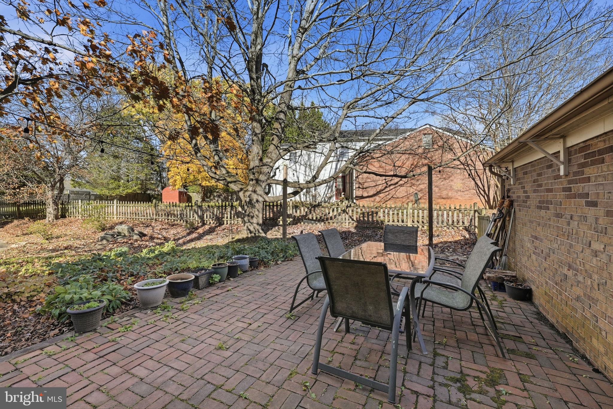 LAYHILL VILLAGE - Residential