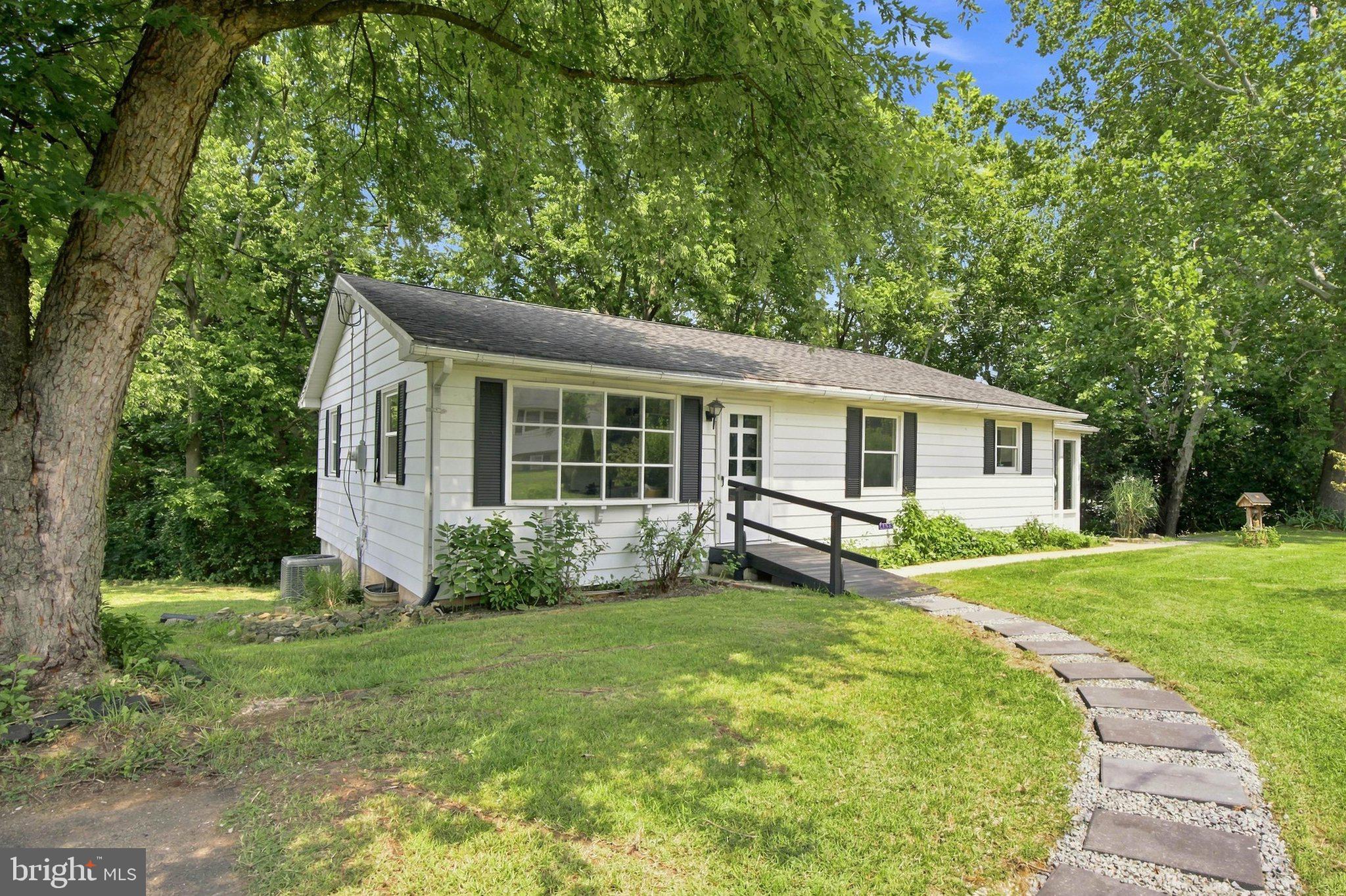 4533 MILLER DRIVE