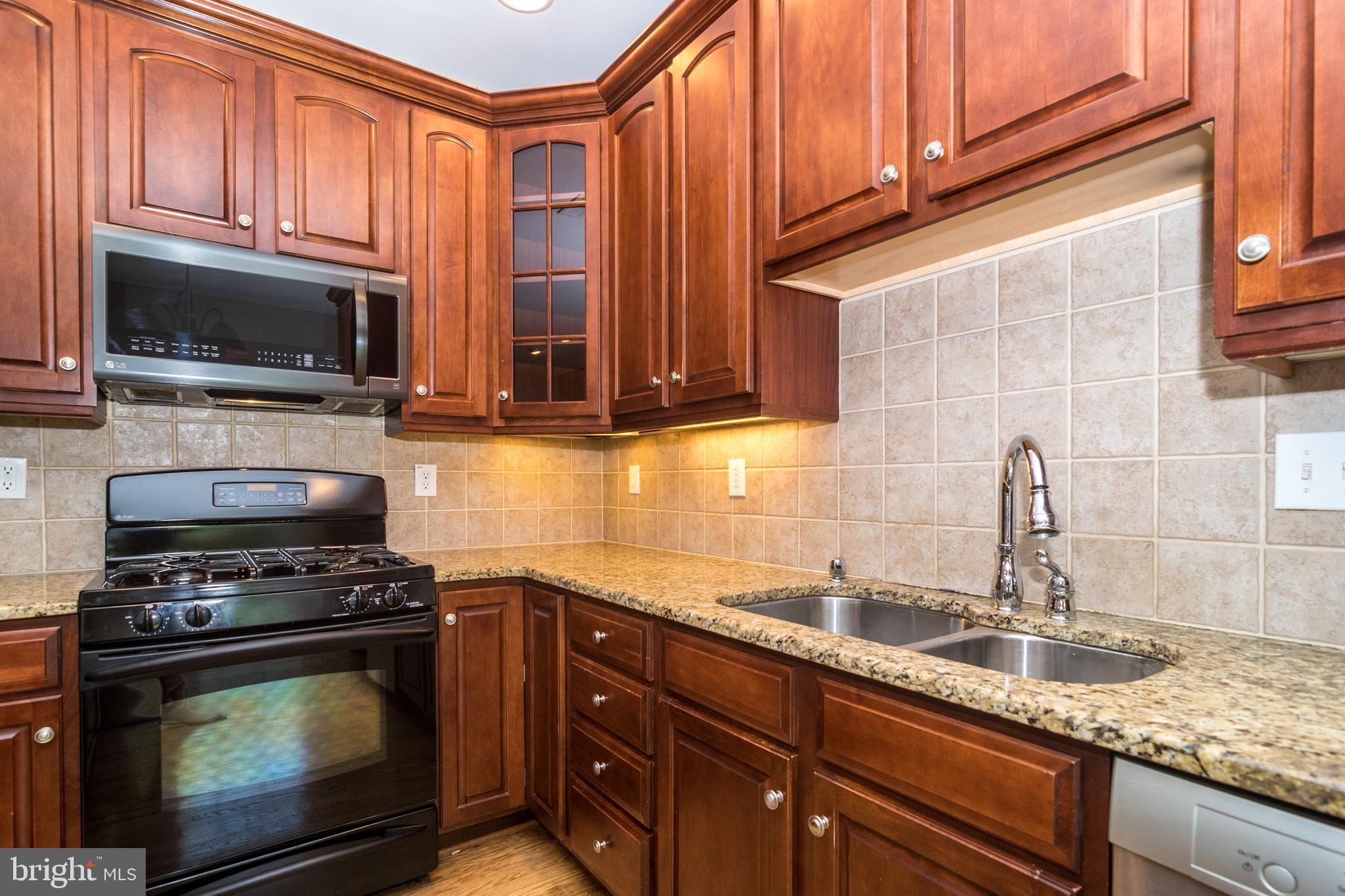 ARBOR POINT - Residential