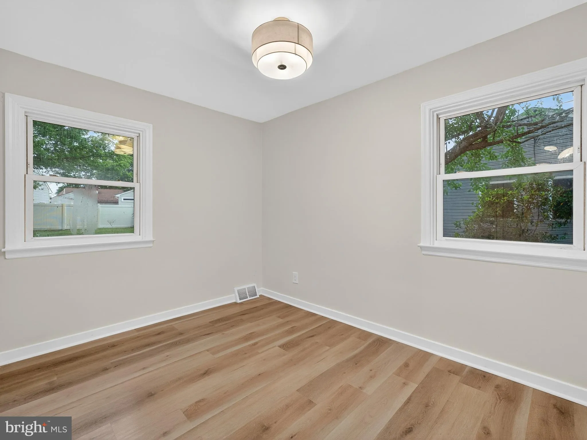 Stratford, New Jersey 08084, United States, 3 Bedrooms Bedrooms, ,1 BathroomBathrooms,Residential,Active,173054