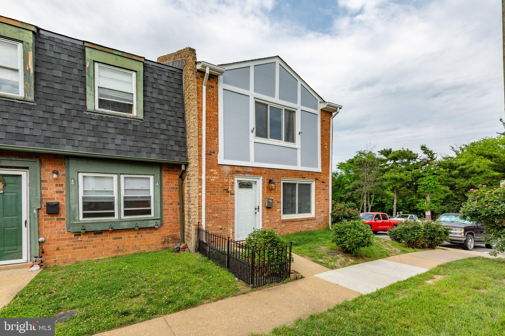 CENTRAL PARK TOWNHOMES - Residential