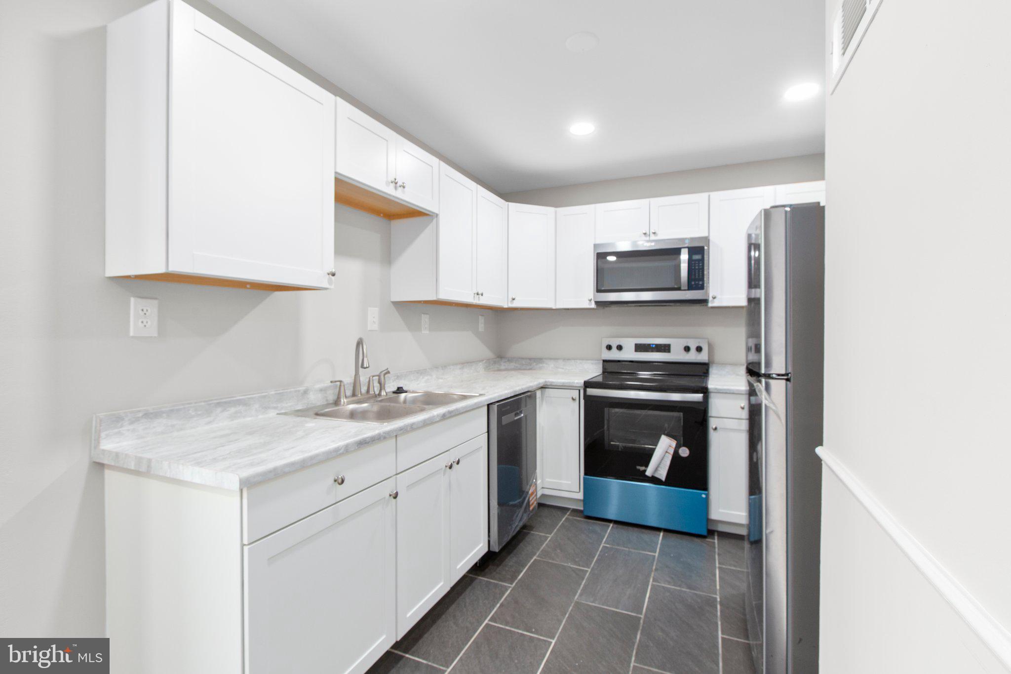 CENTRAL PARK TOWNHOMES - Residential