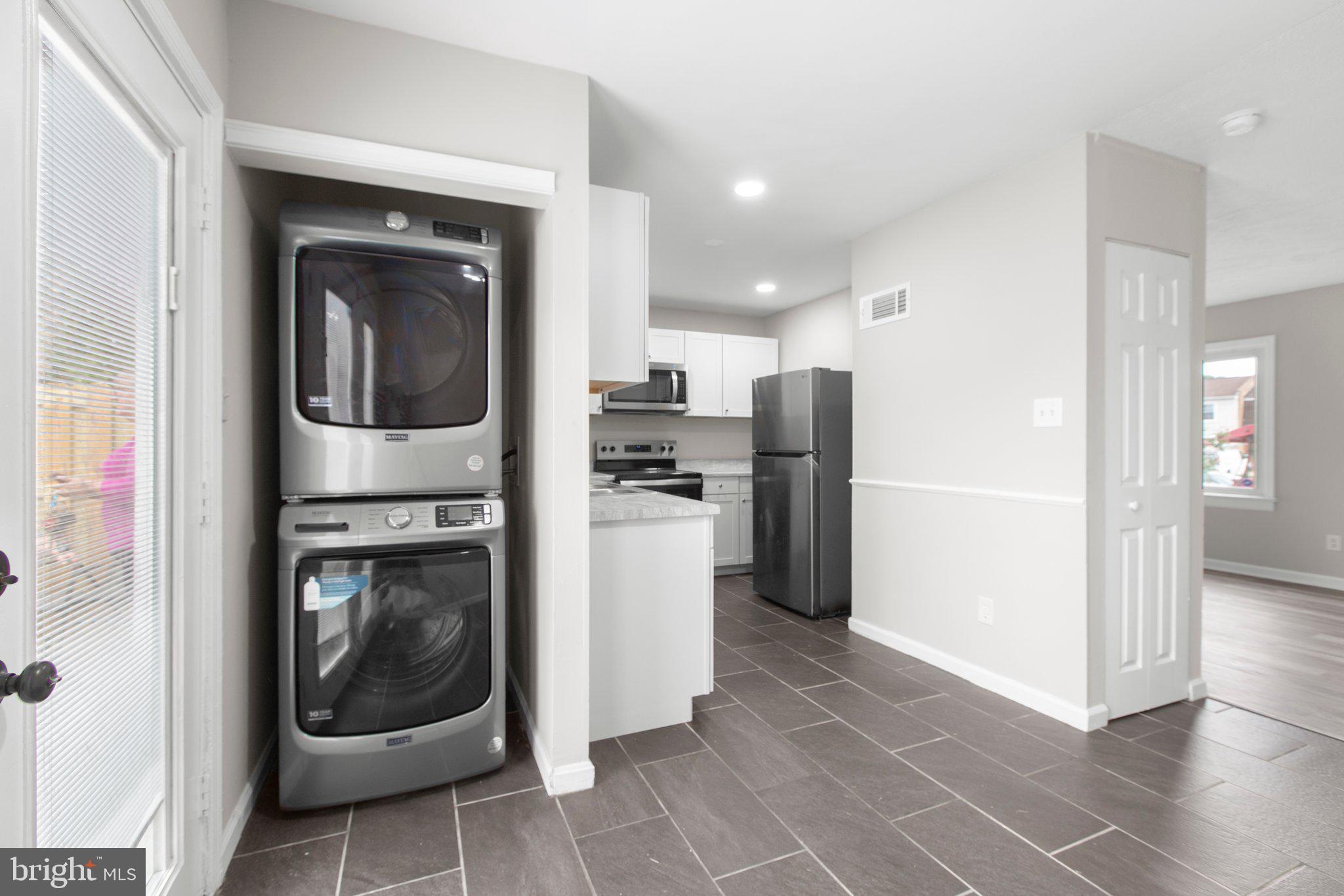 CENTRAL PARK TOWNHOMES - Residential