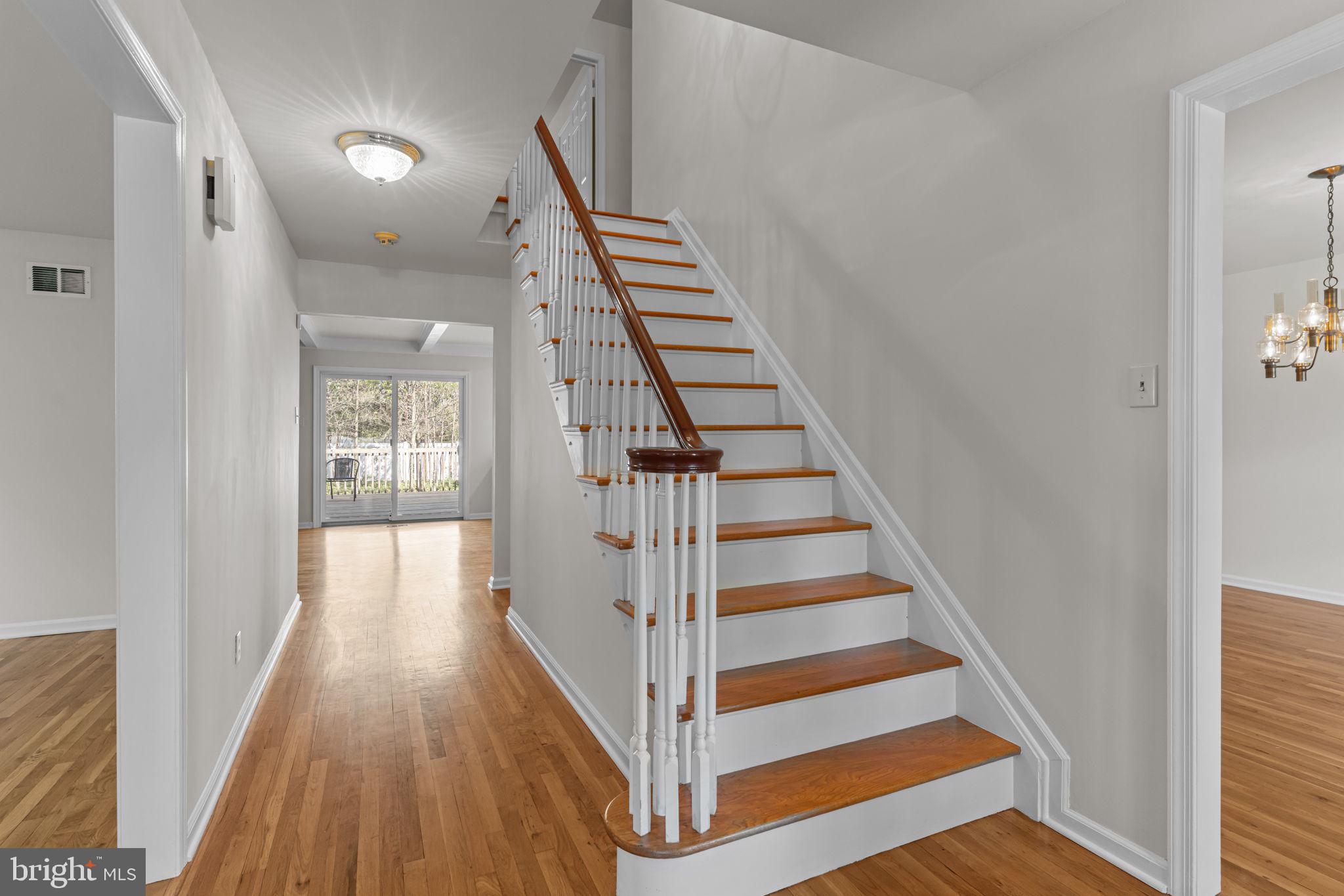 390 SHERWOOD DRIVE