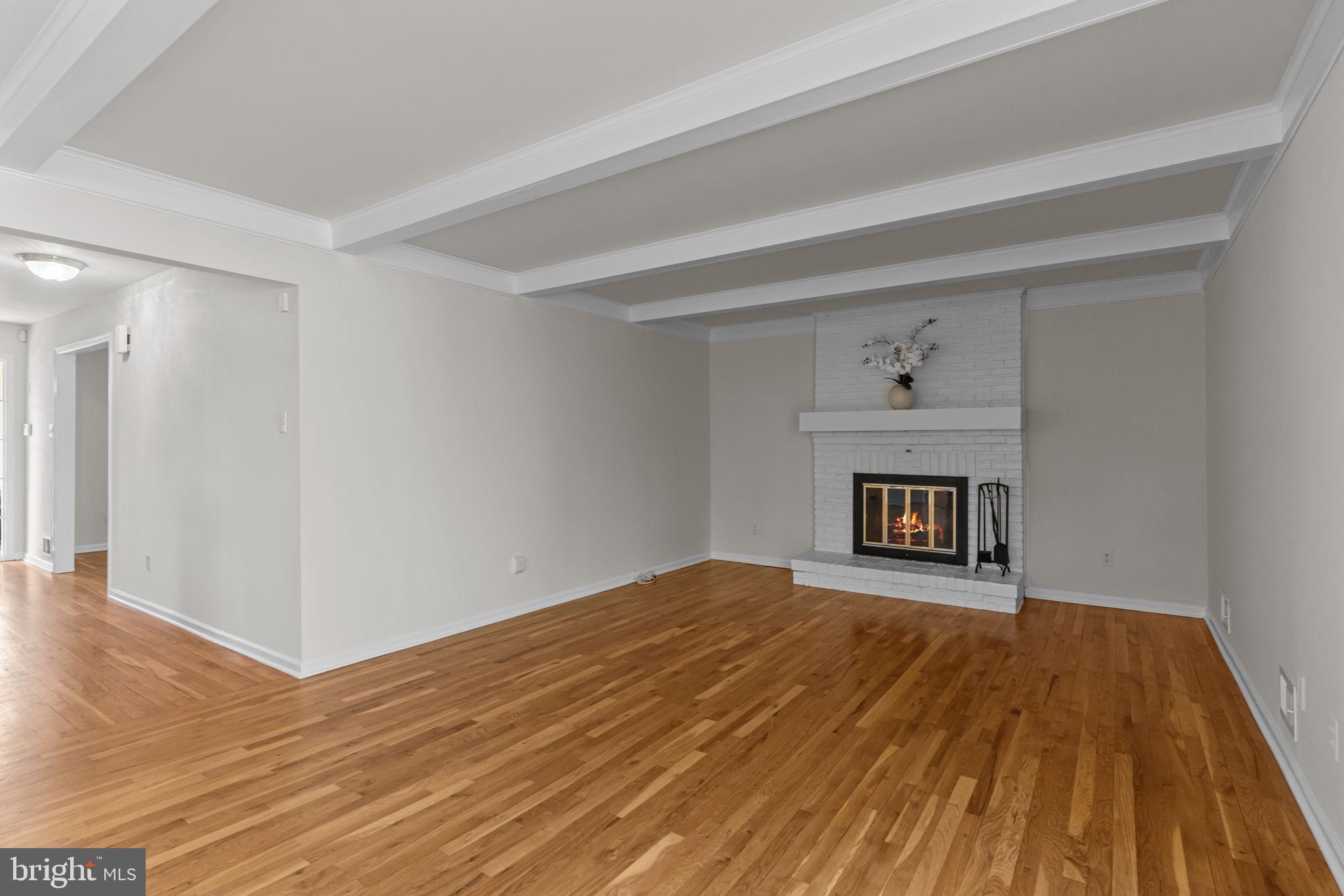 390 SHERWOOD DRIVE