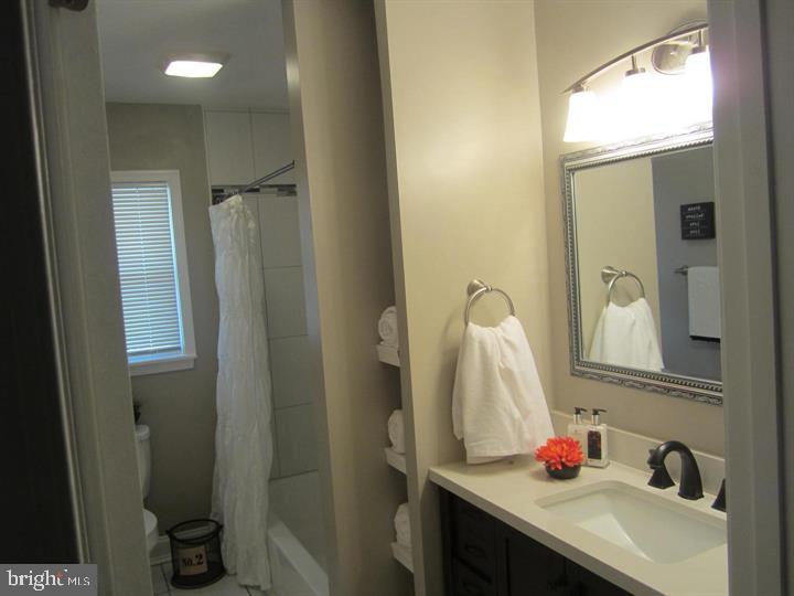 HIGHLAND - Residential Lease