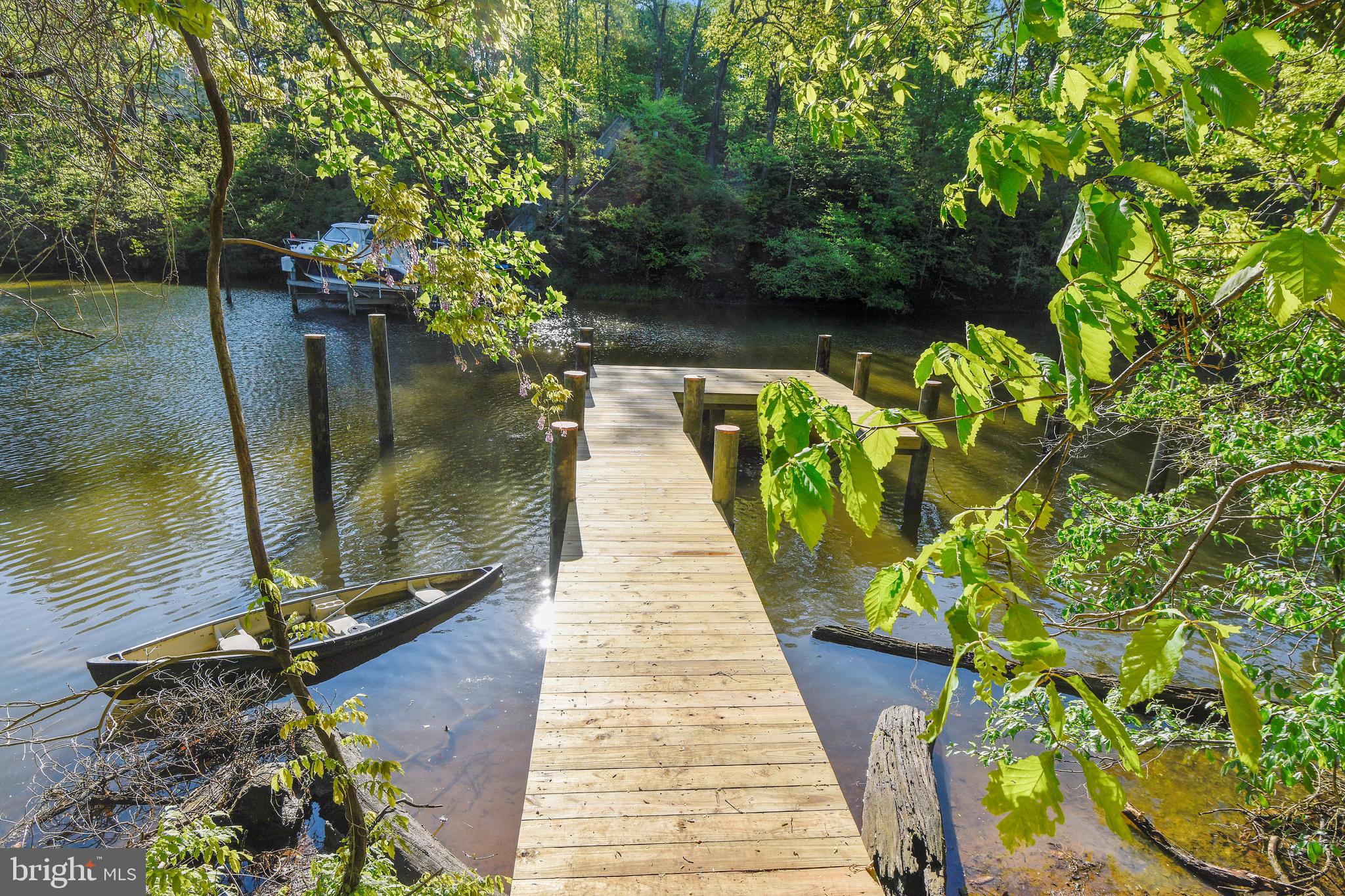 TUCKER - Residential