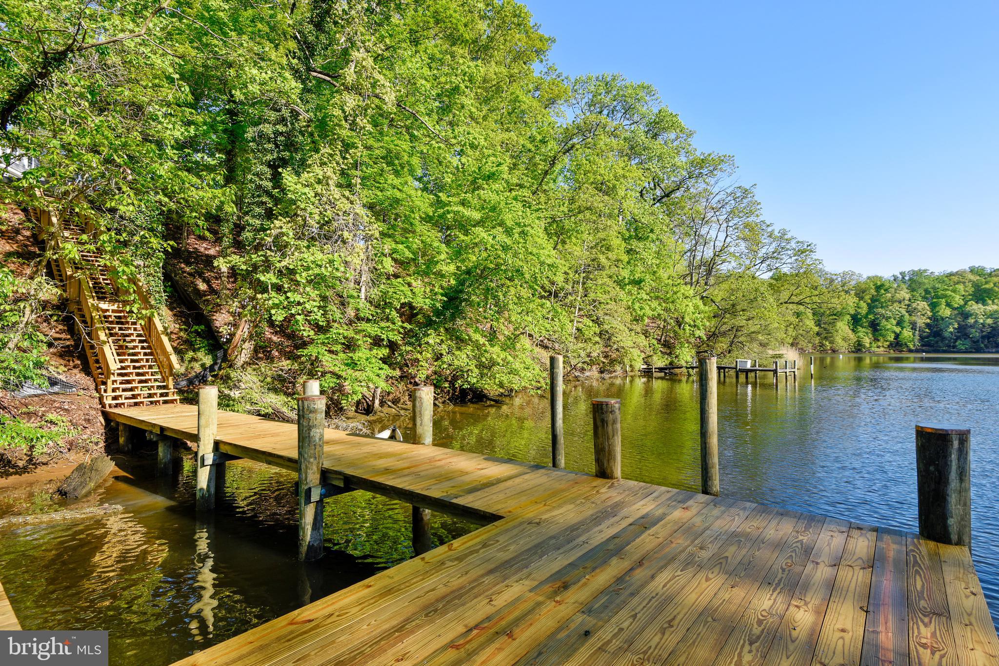 TUCKER - Residential