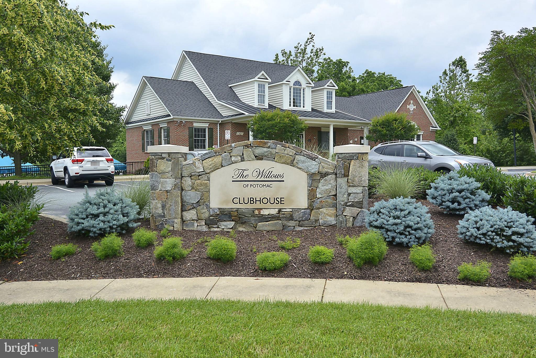 WILLOWS OF POTOMAC - Residential