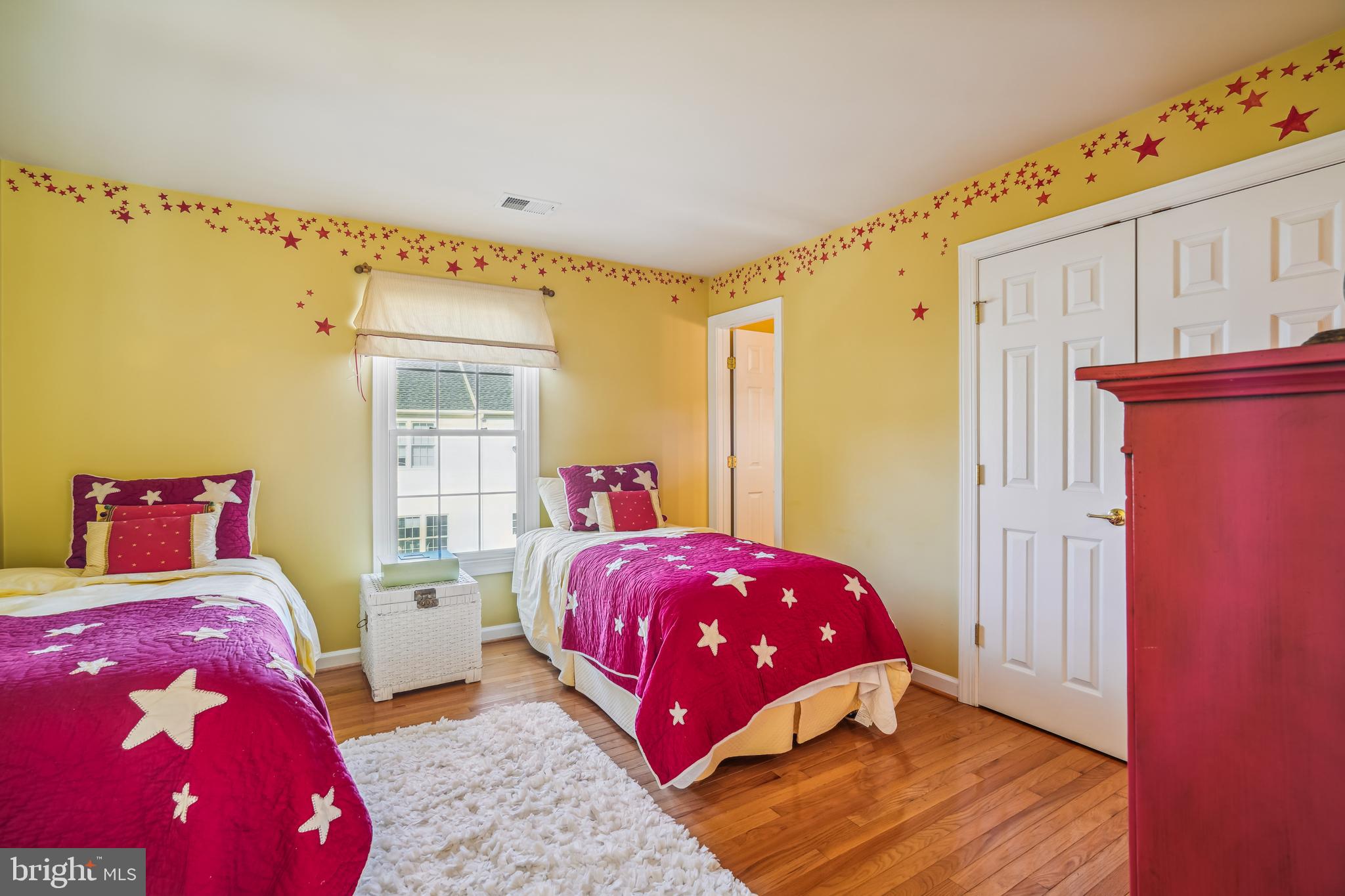 WILLOWS OF POTOMAC - Residential