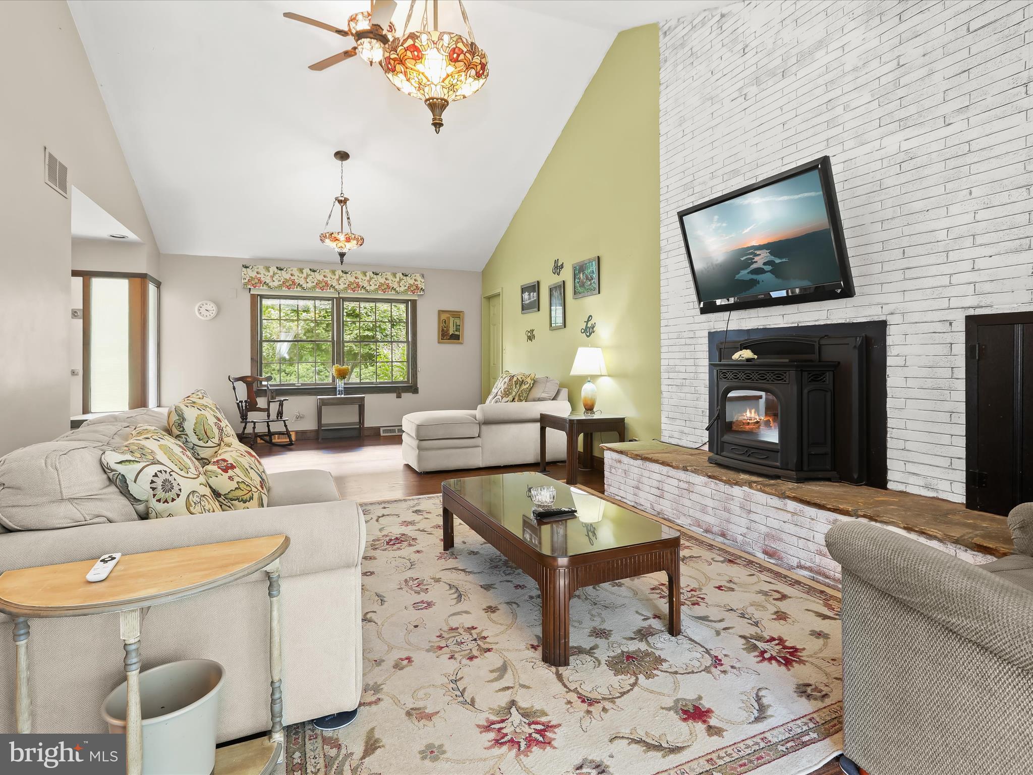 6605 MOUNT VISTA ROAD