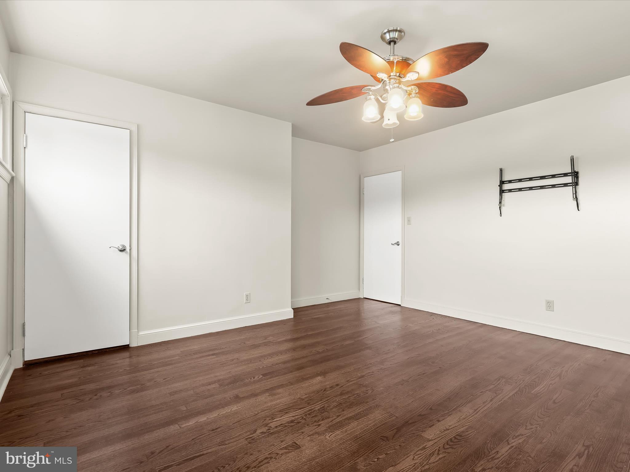 BROOKNOLL - Residential