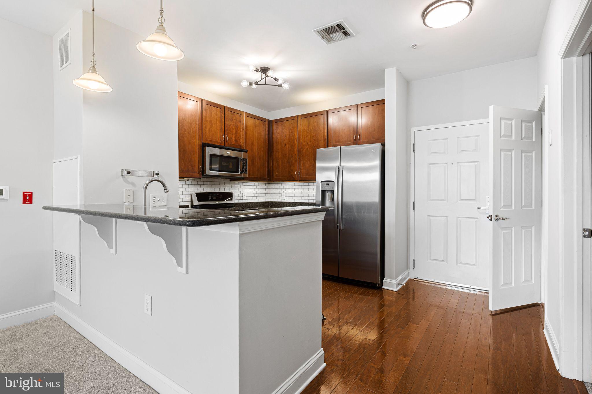 THE GRANDE AT RIVERVIEW - Residential