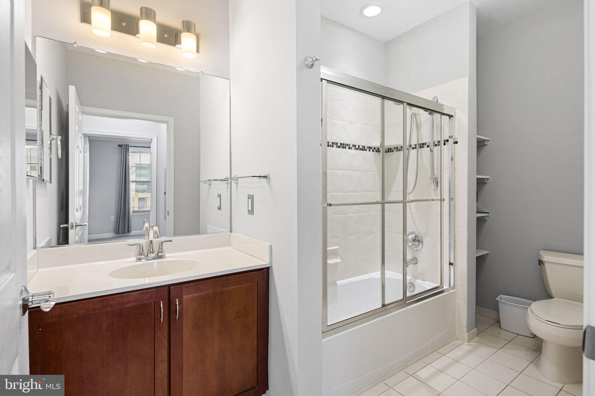 THE GRANDE AT RIVERVIEW - Residential