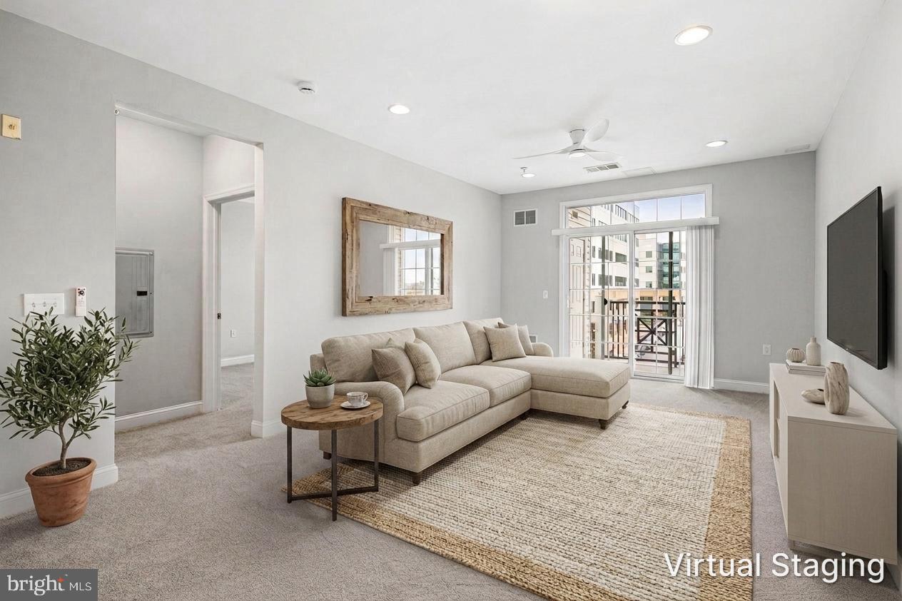 THE GRANDE AT RIVERVIEW - Residential