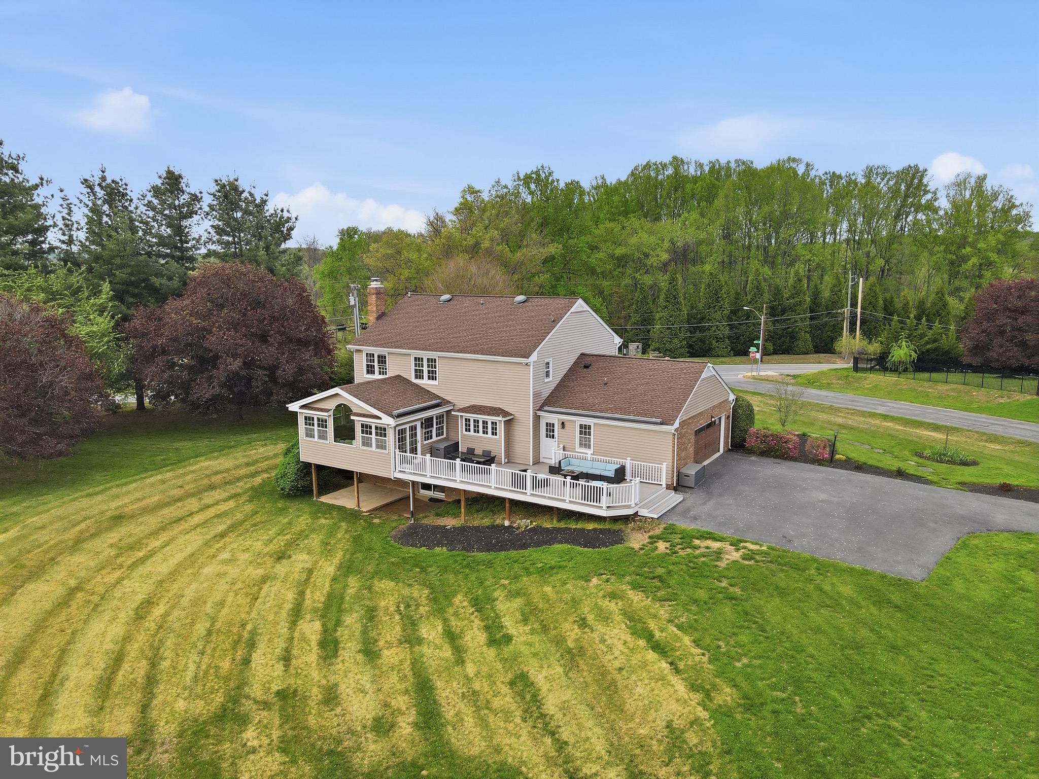 DELLABROOKE FOREST - Residential