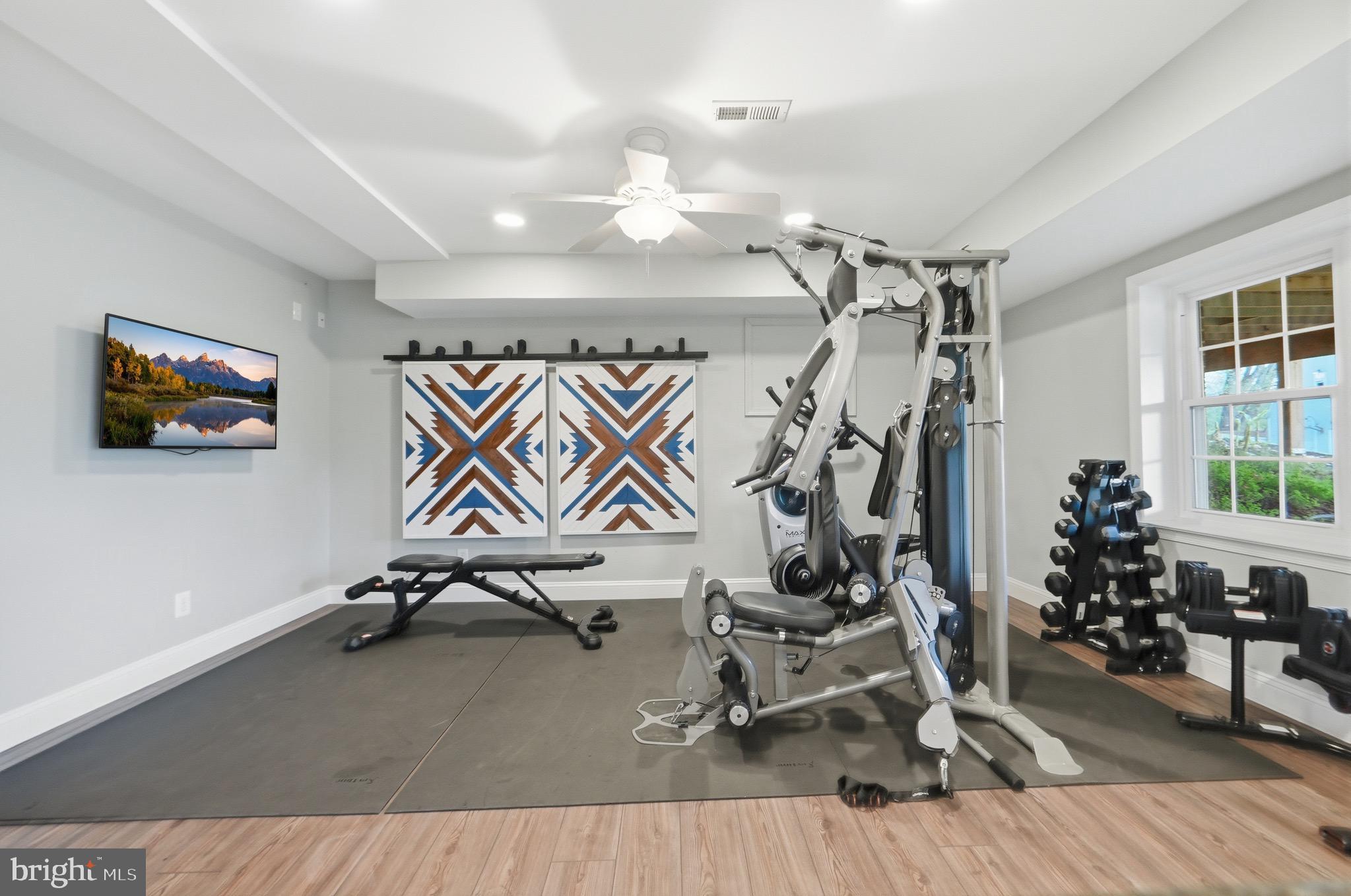 DELLABROOKE FOREST - Residential