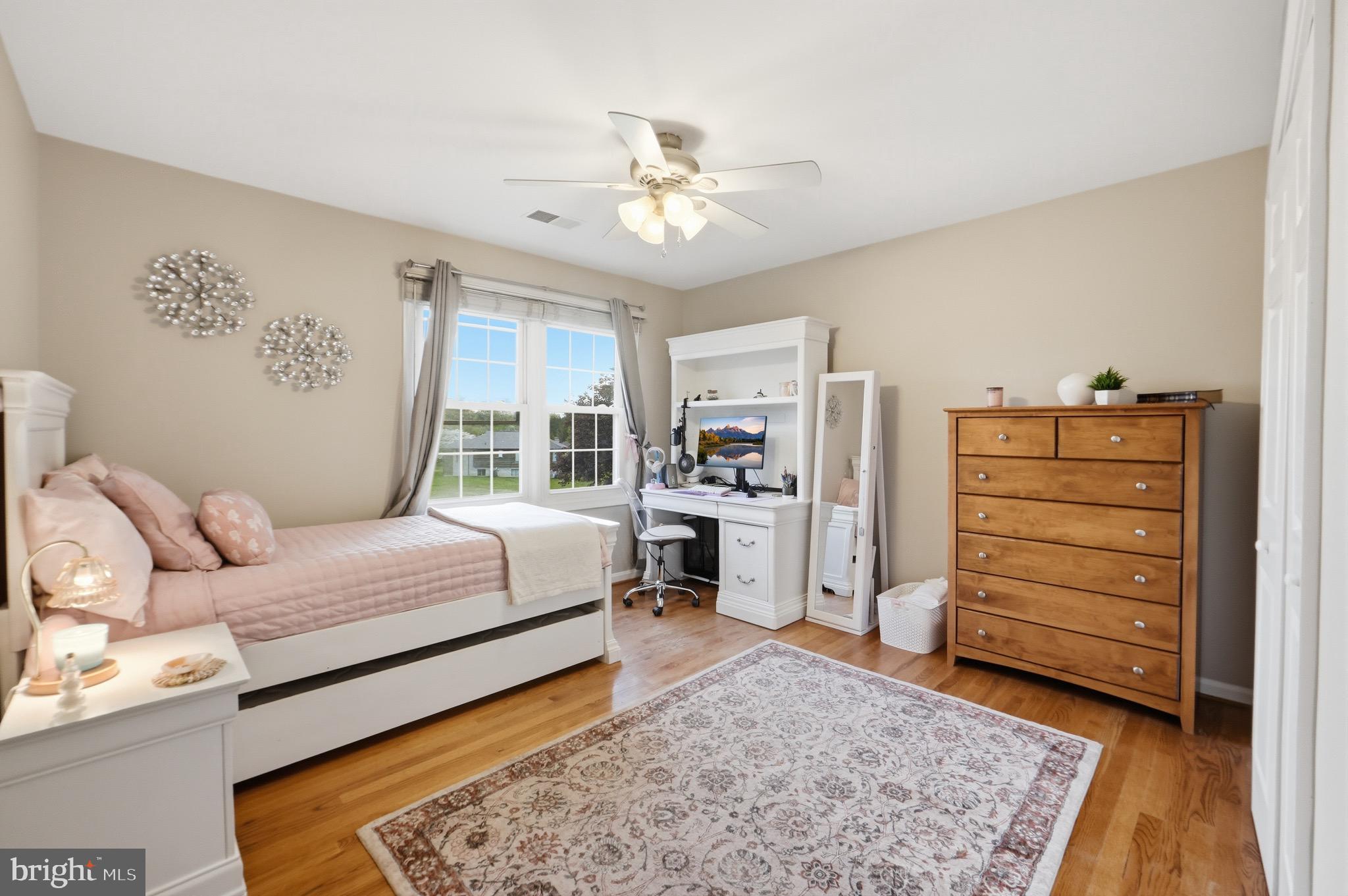 DELLABROOKE FOREST - Residential