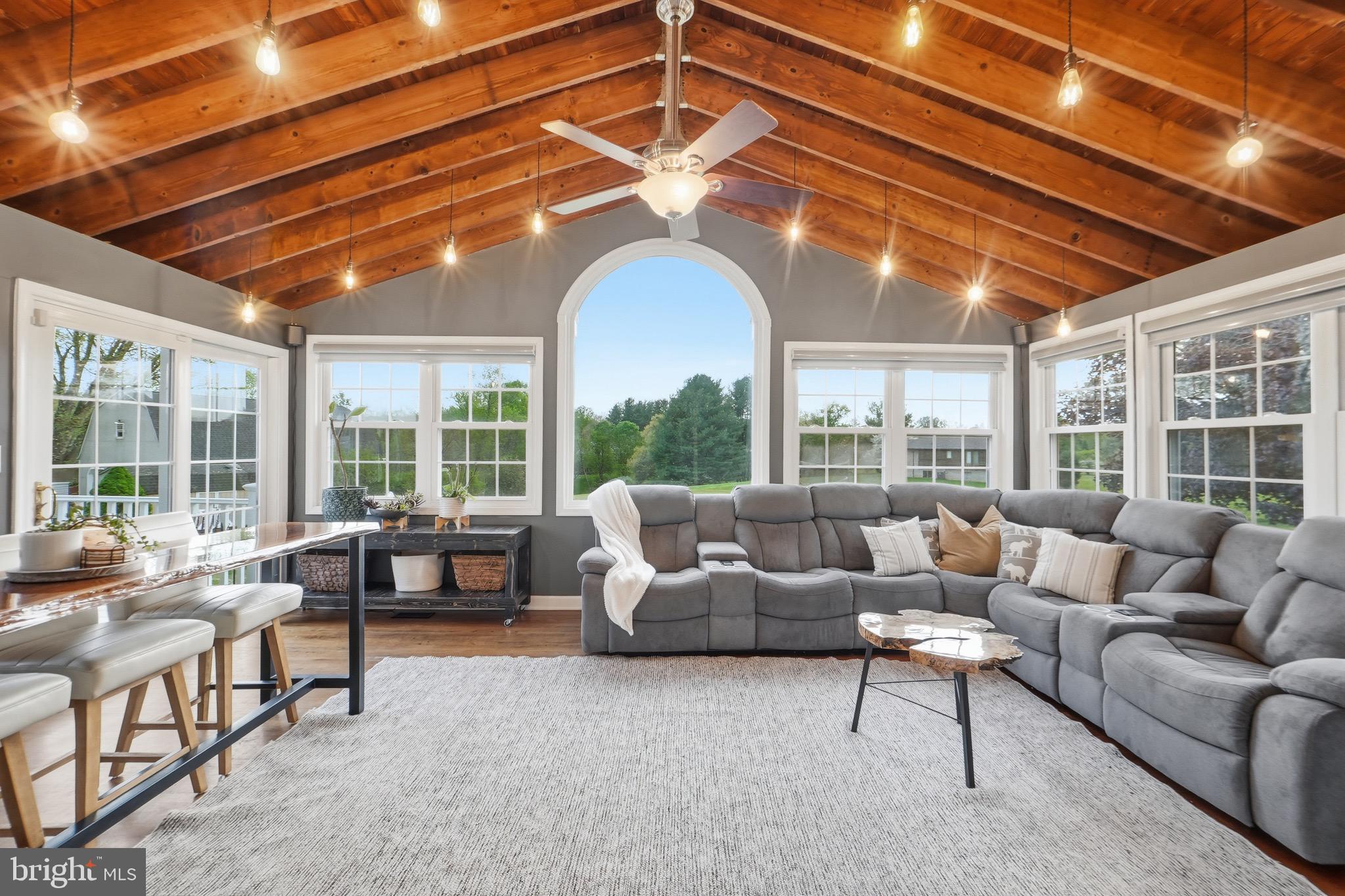 DELLABROOKE FOREST - Residential