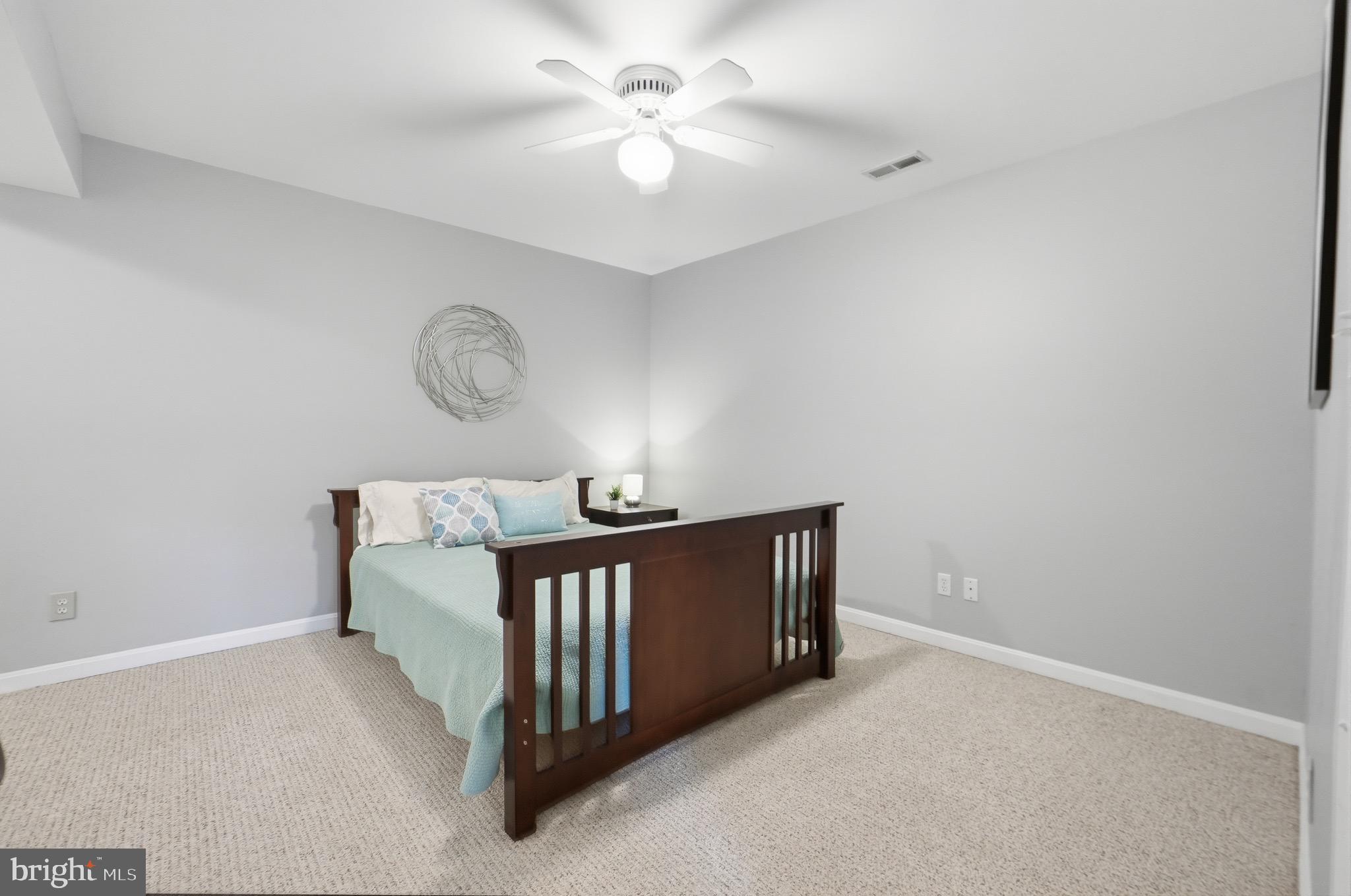 DELLABROOKE FOREST - Residential