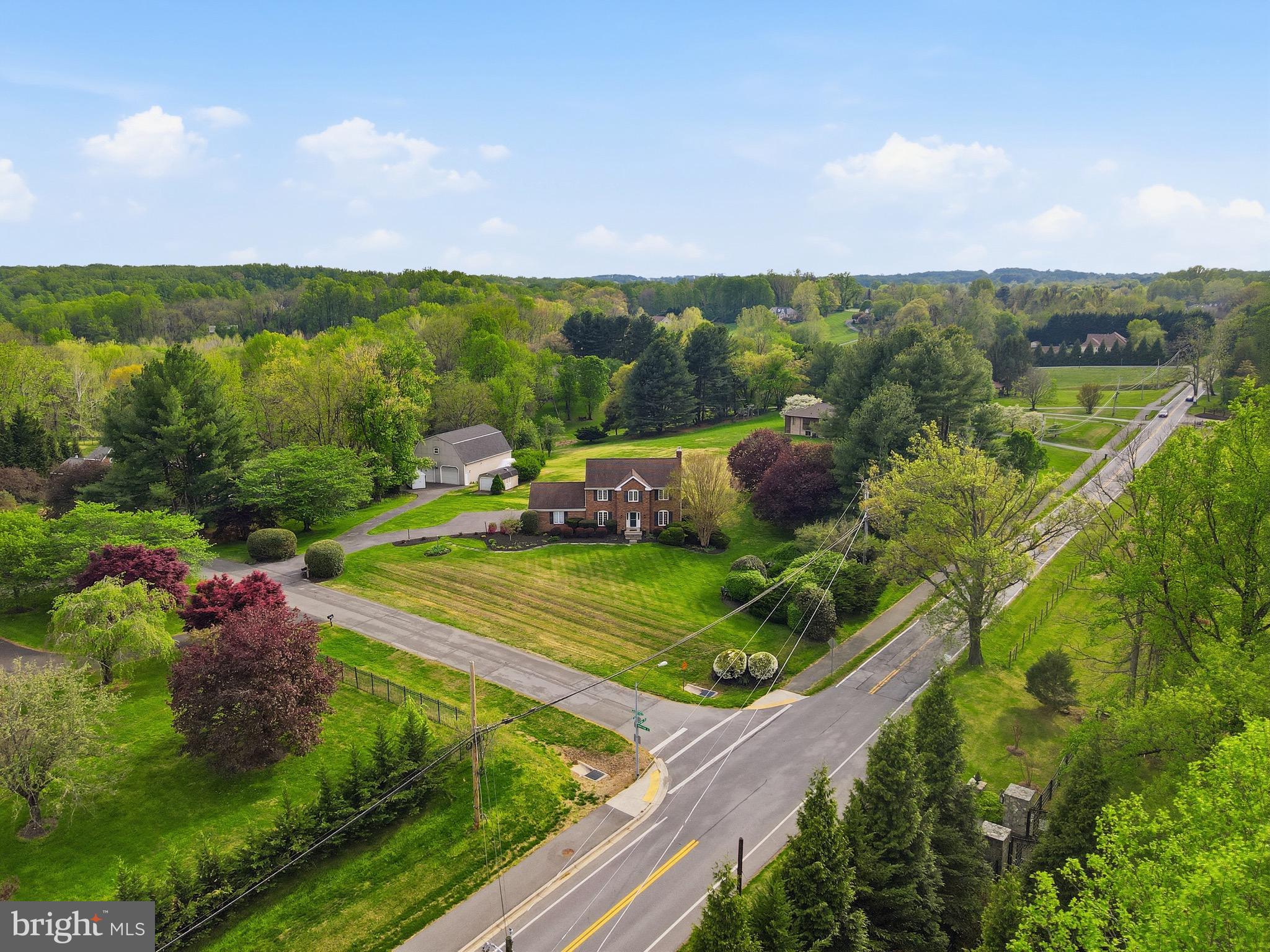 DELLABROOKE FOREST - Residential