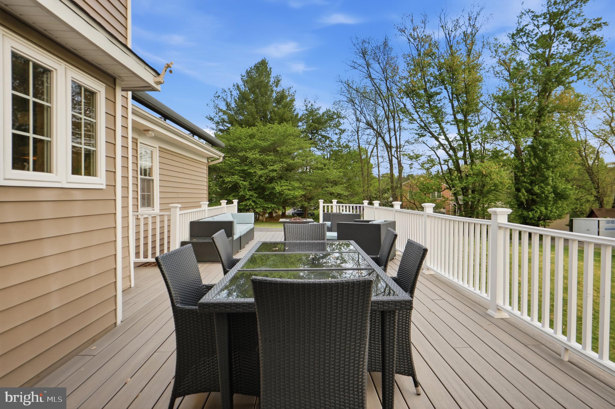 DELLABROOKE FOREST - Residential