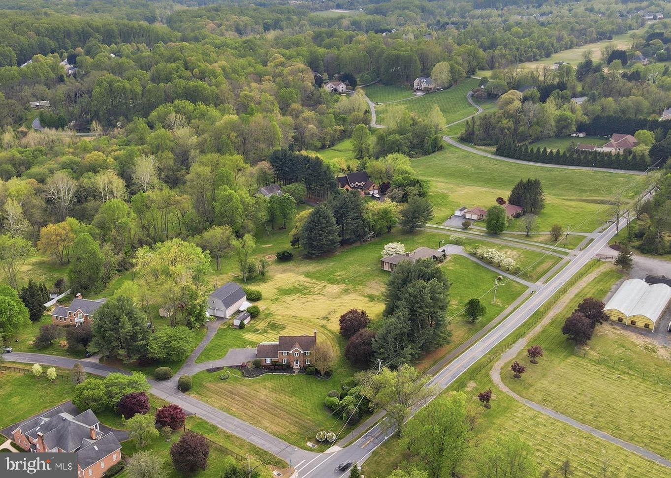 DELLABROOKE FOREST - Residential
