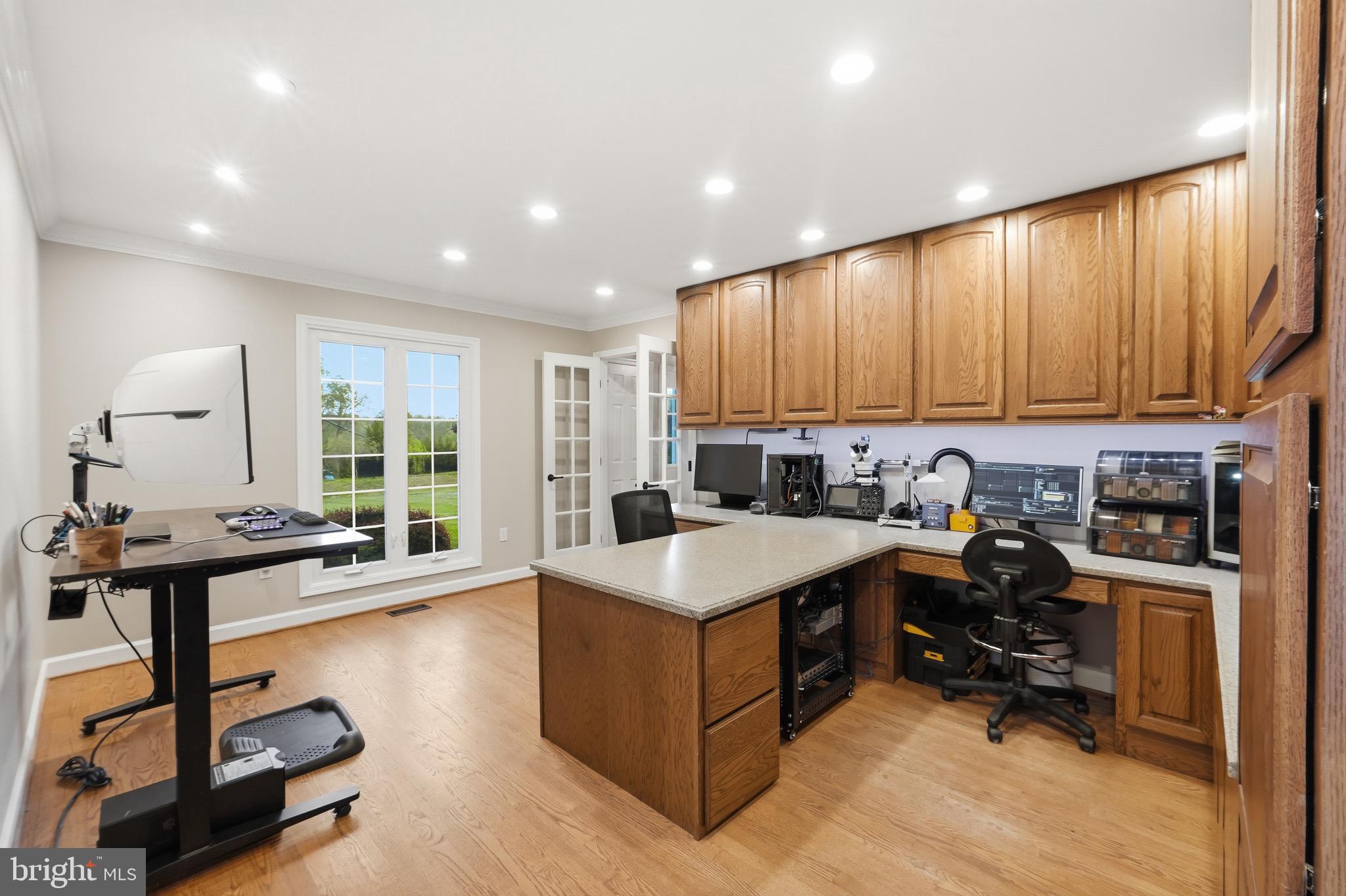 DELLABROOKE FOREST - Residential