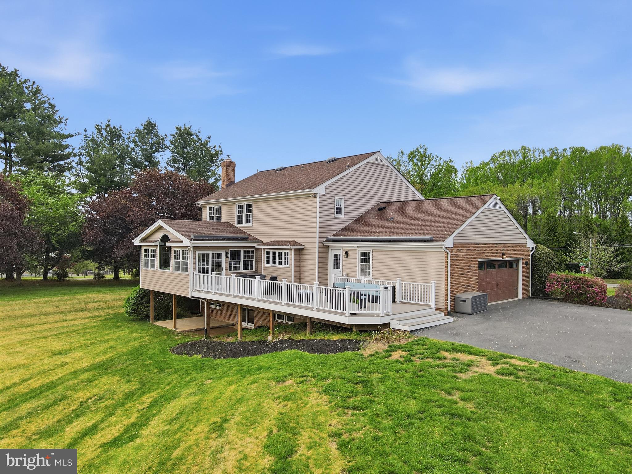 DELLABROOKE FOREST - Residential