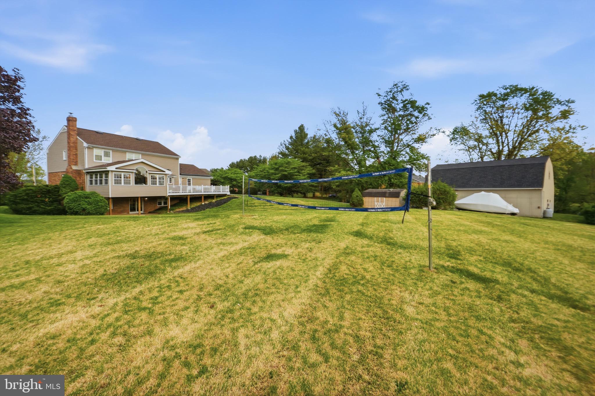 DELLABROOKE FOREST - Residential