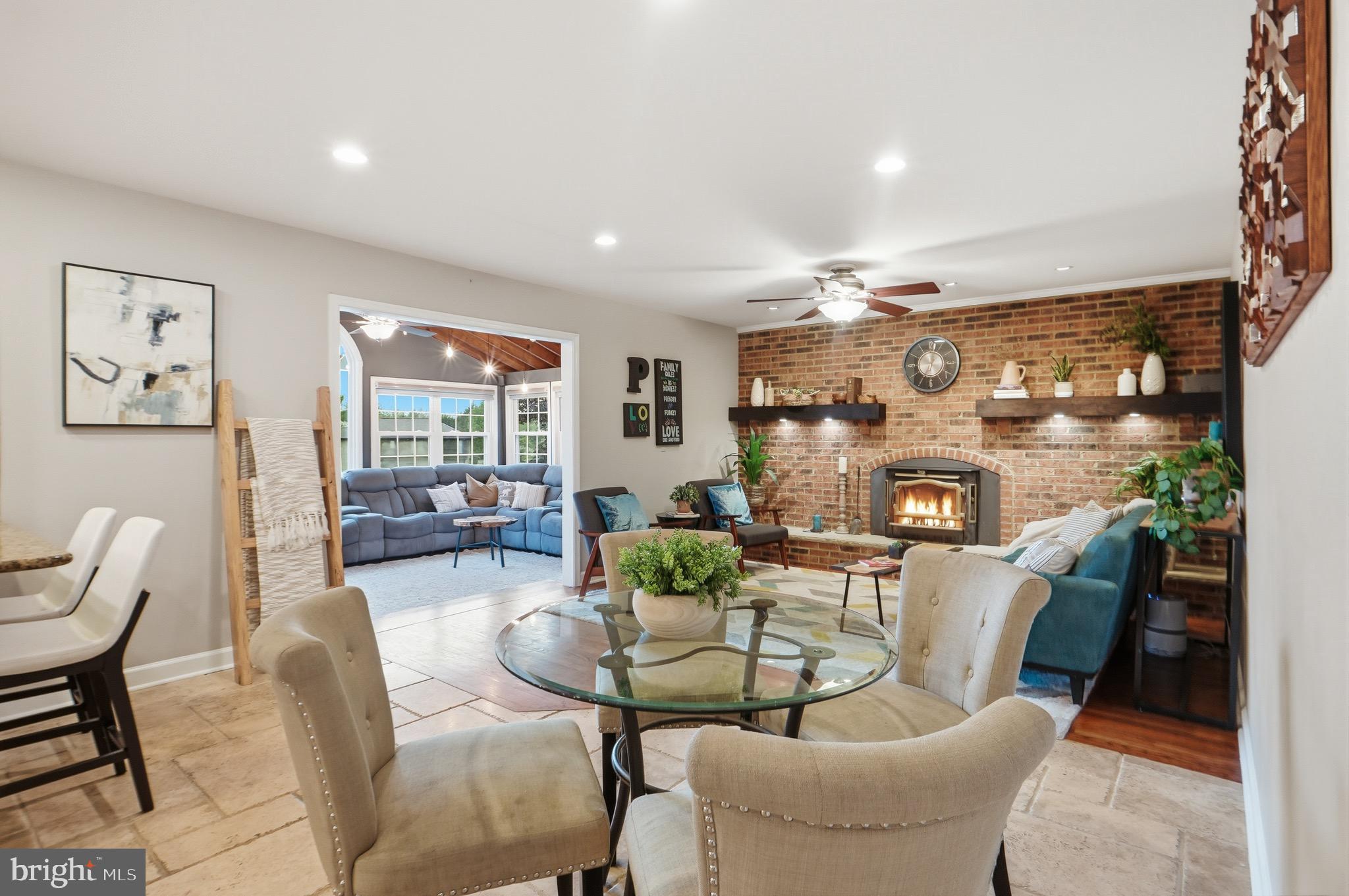 DELLABROOKE FOREST - Residential