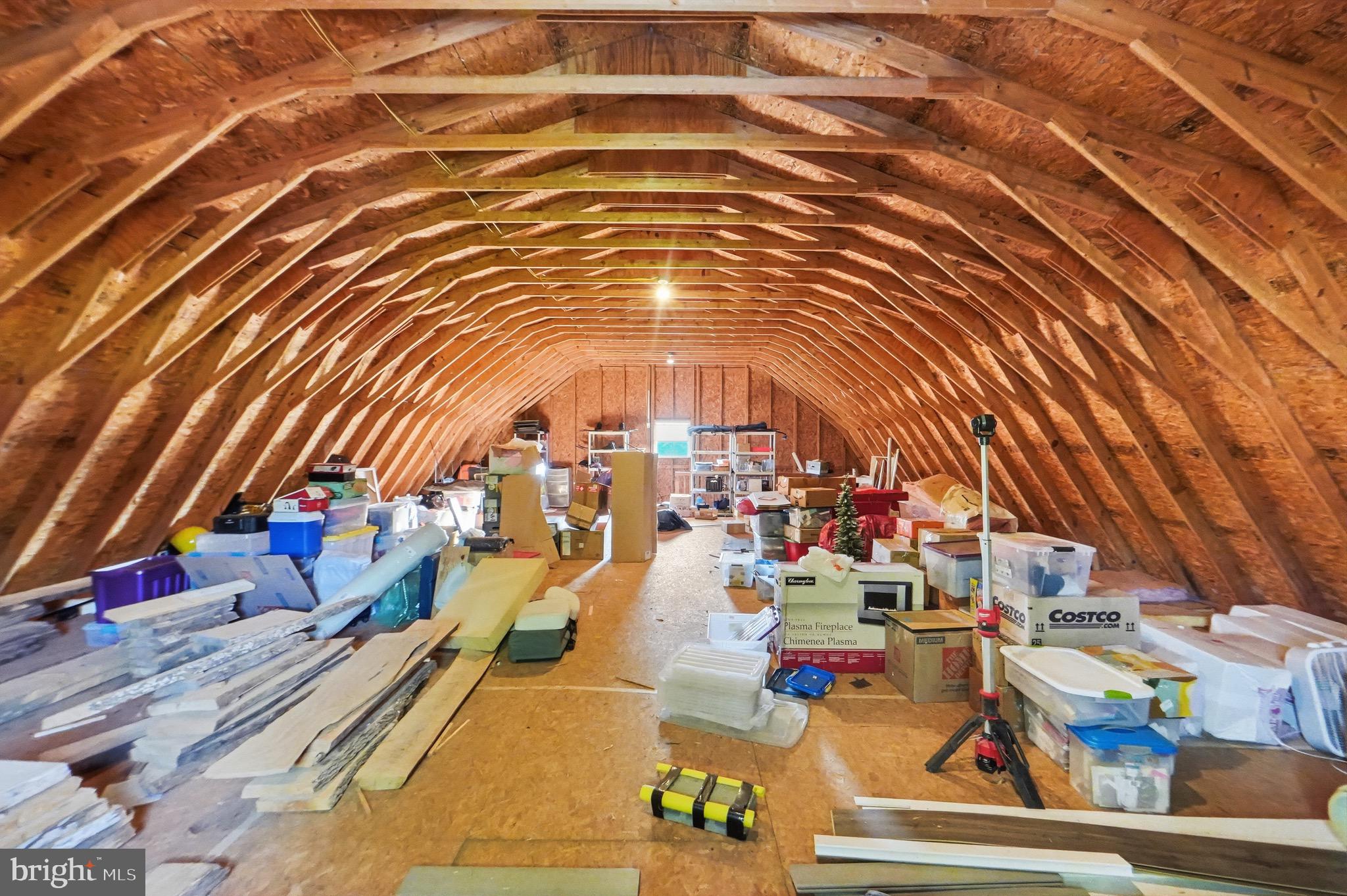 DELLABROOKE FOREST - Residential