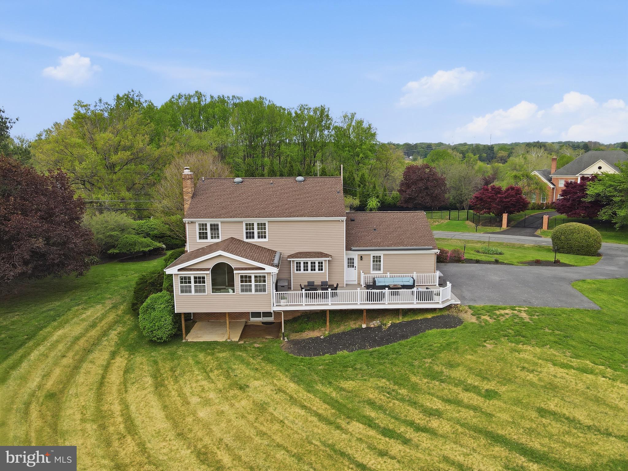 DELLABROOKE FOREST - Residential