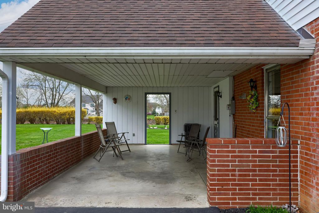 Photo of 6336 MIRIAM CIR, EAST PETERSBURG, PA 17520 (MLS # PALA2032950)