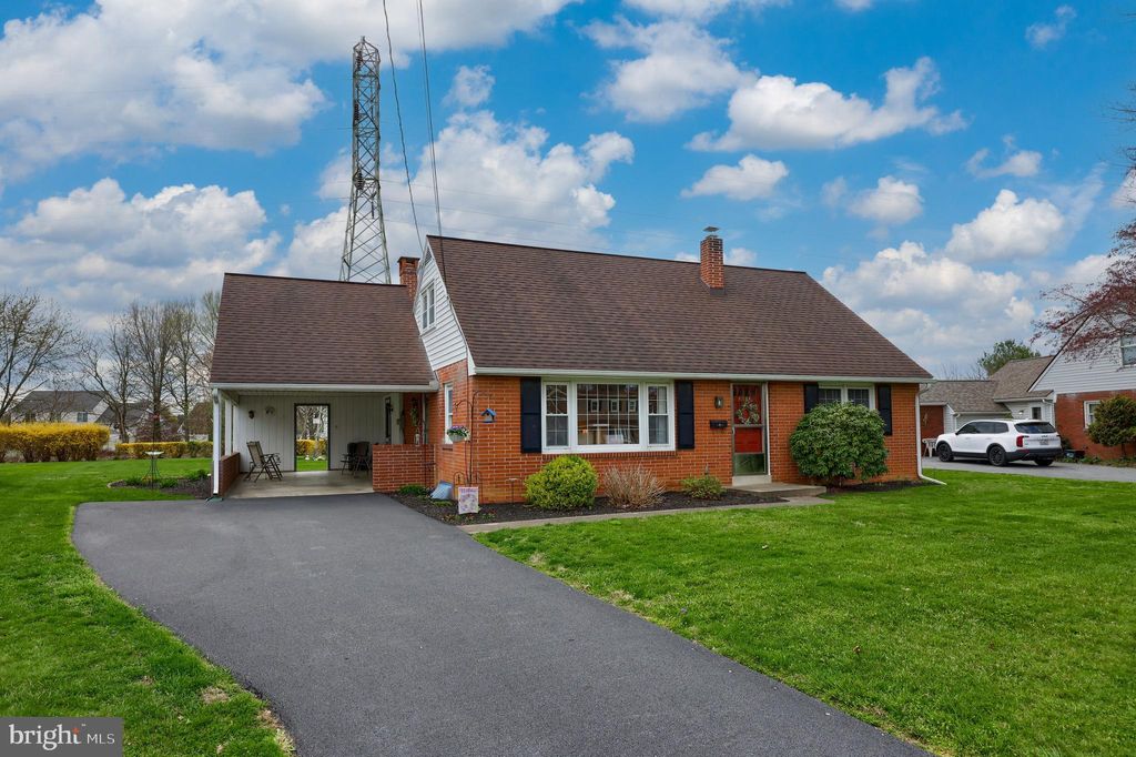 Photo of 6336 MIRIAM CIR, EAST PETERSBURG, PA 17520 (MLS # PALA2032950)