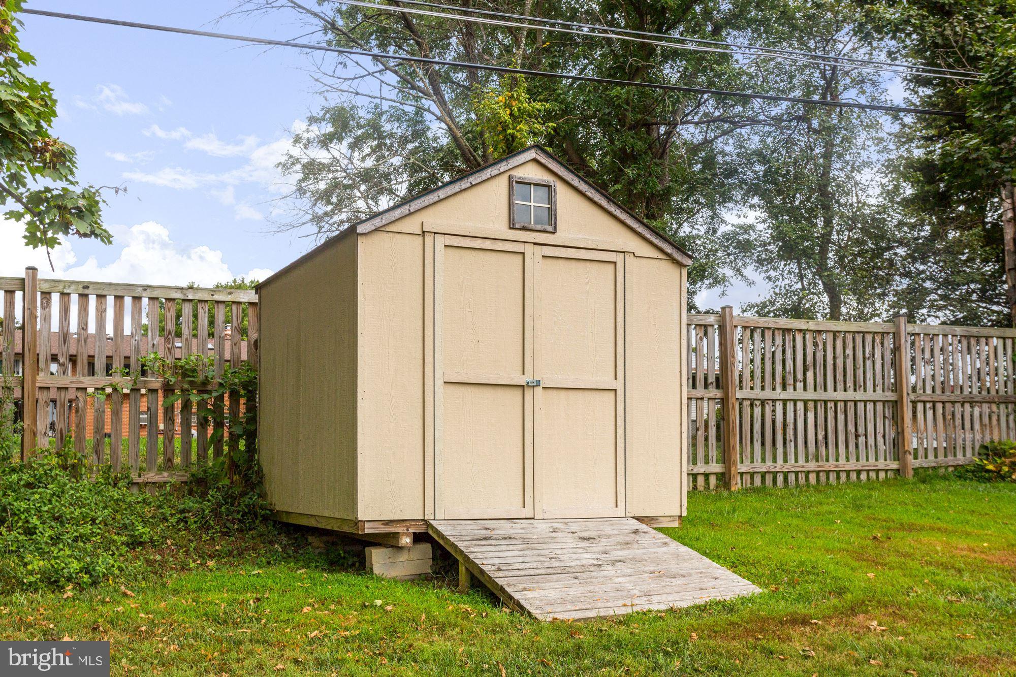 PINE ORCHARD MEADOWS - Residential