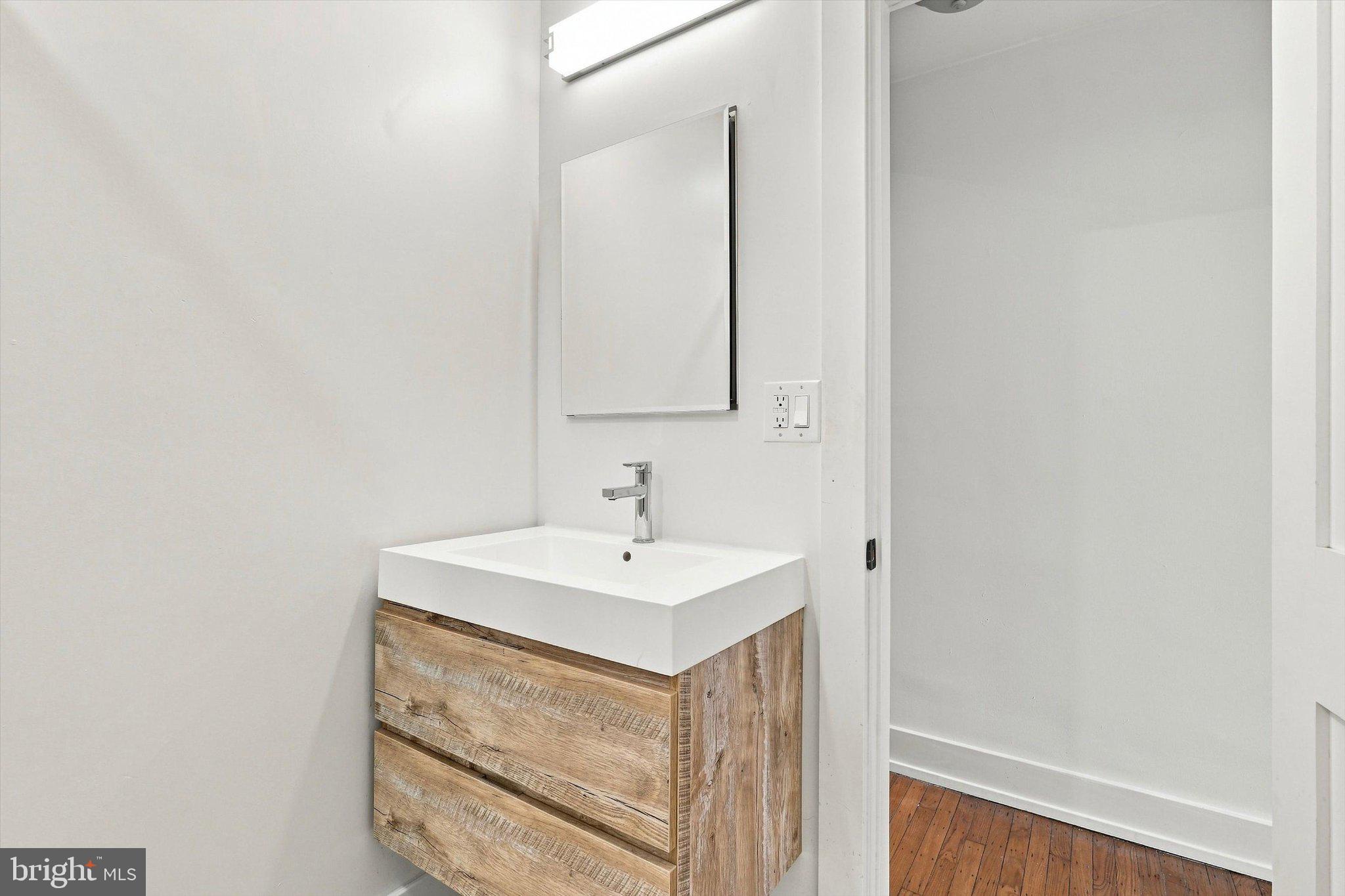 1001 PINE STREET UNIT 404