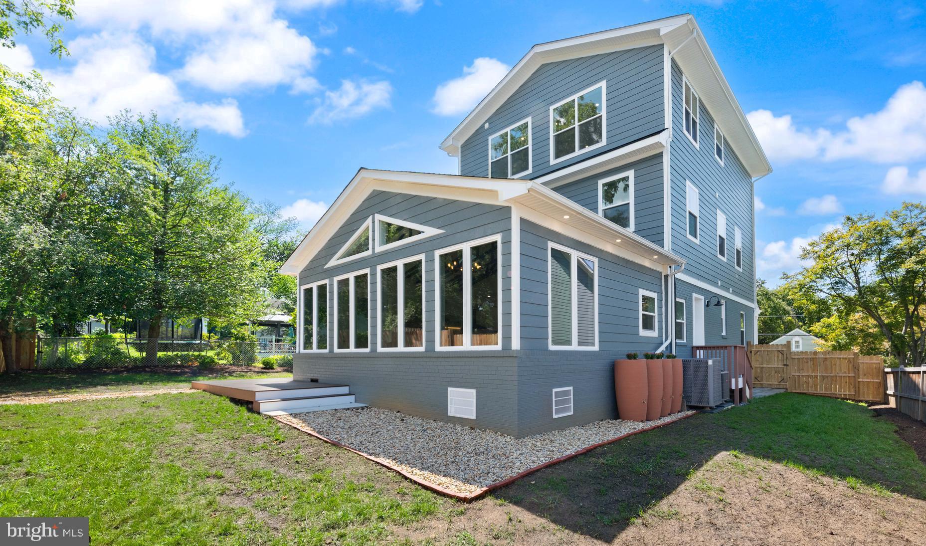 WESTGATE - Residential