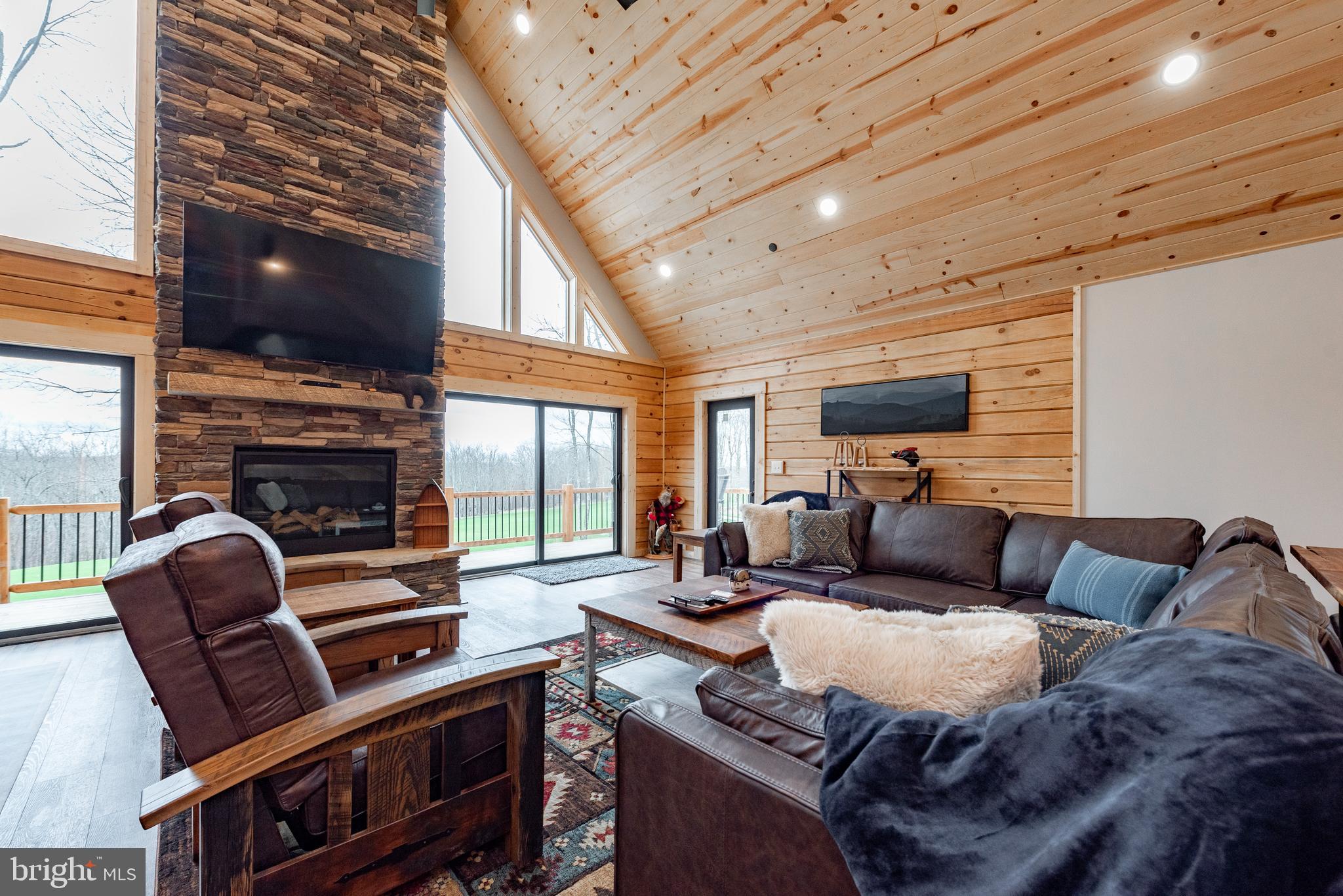 LODESTONE - Residential