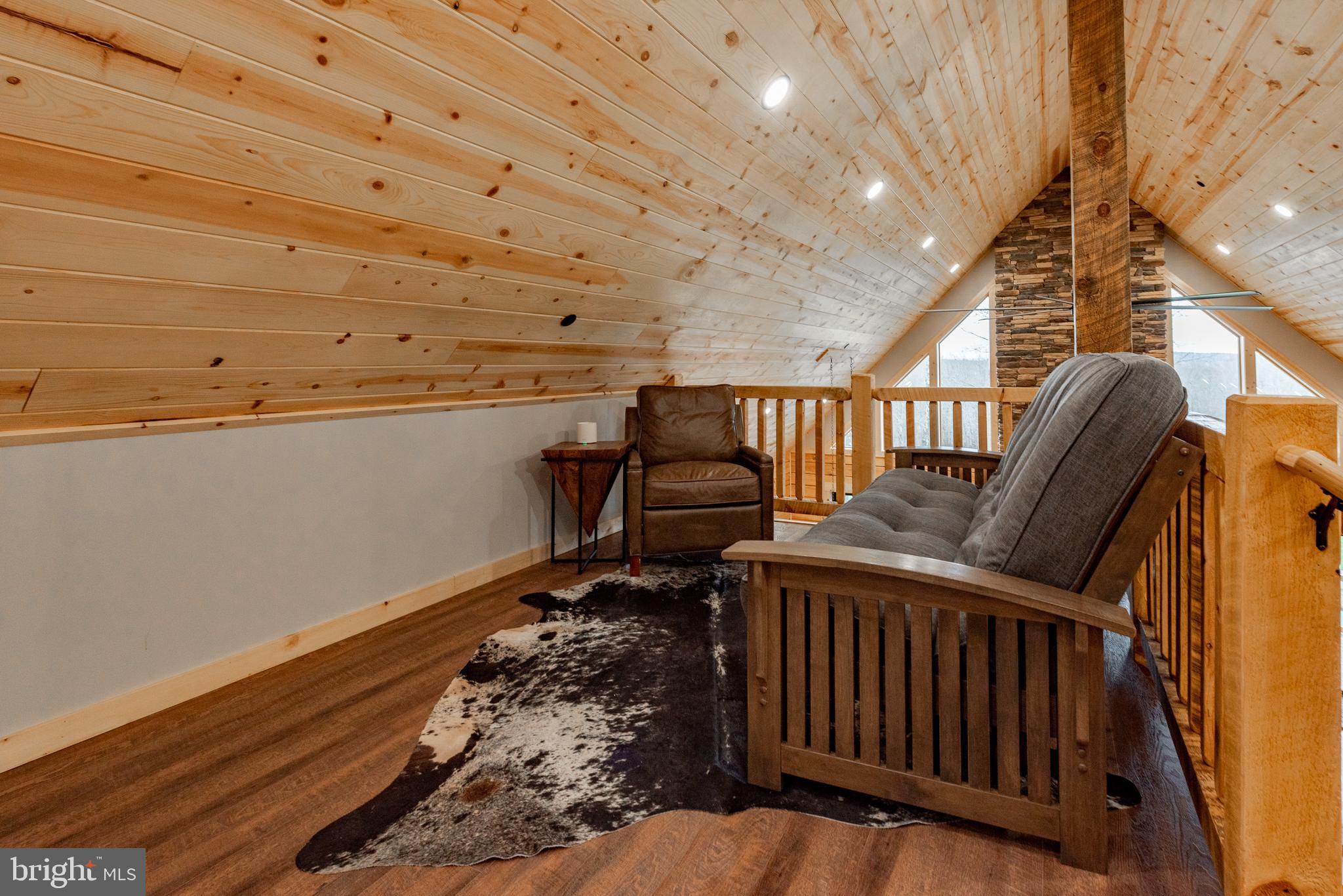 LODESTONE - Residential