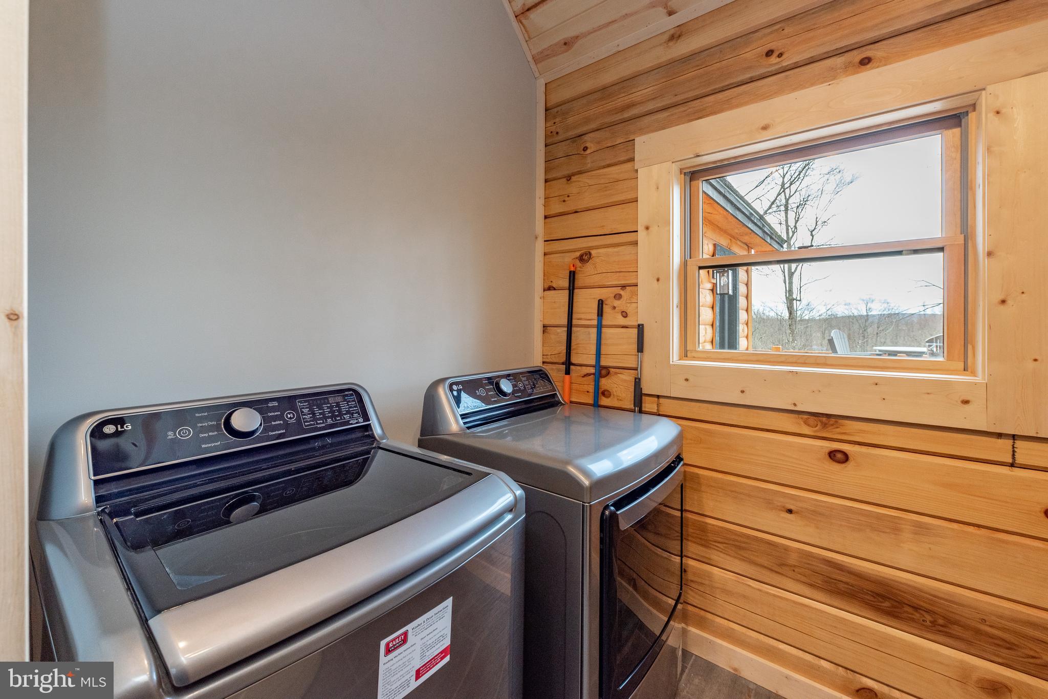 LODESTONE - Residential